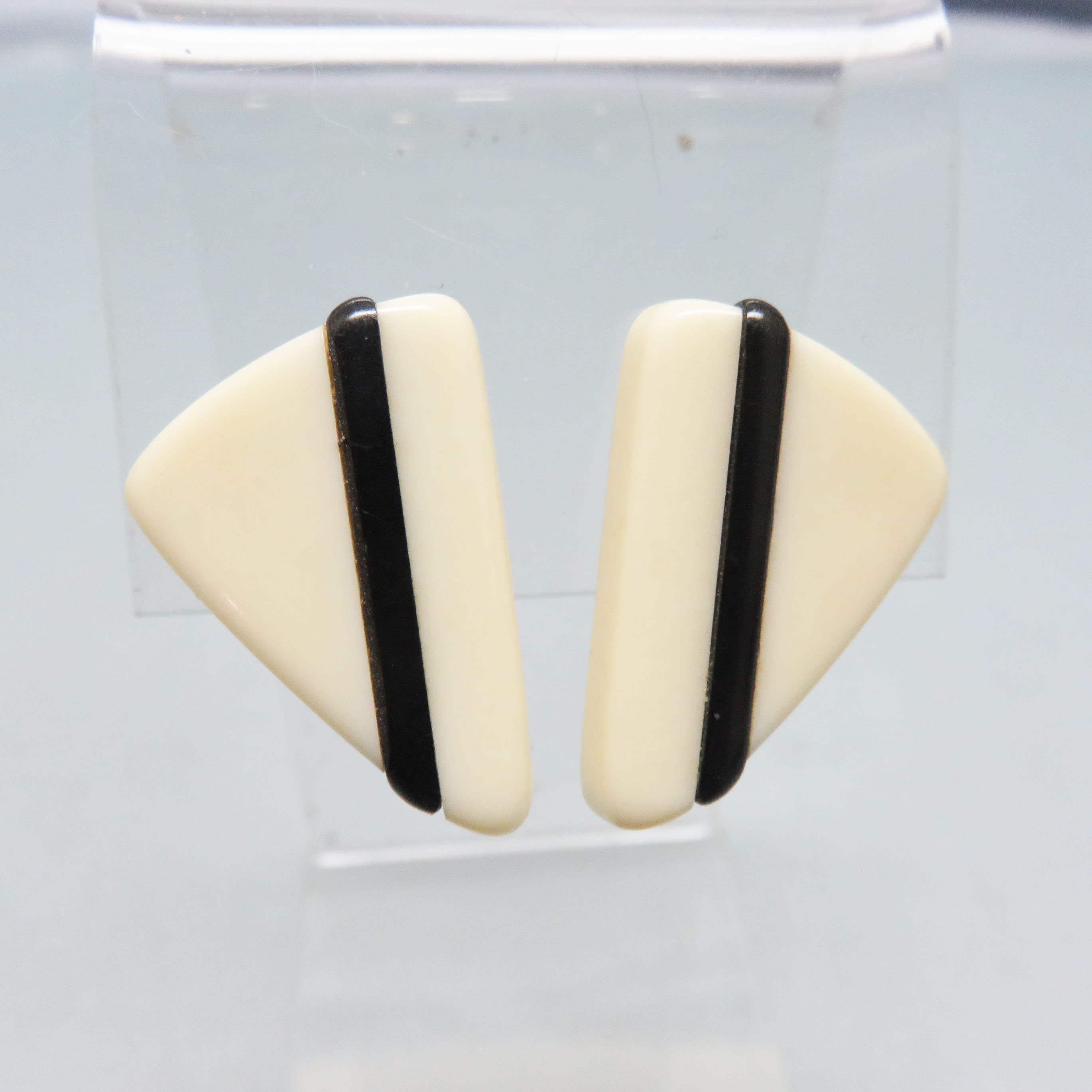 1960's Black and White Geometric Lucite Triangle Clip On Earrings, Mod Earrings