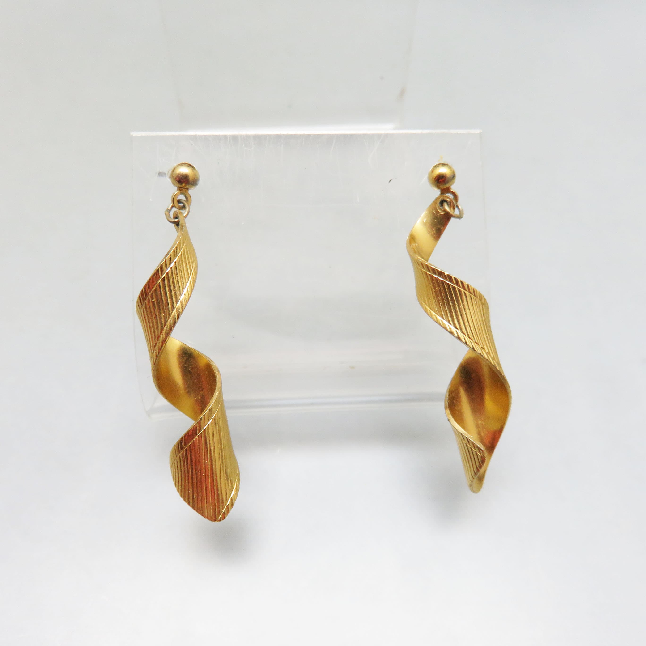 1990s Golden Spiral Pierced Earrings