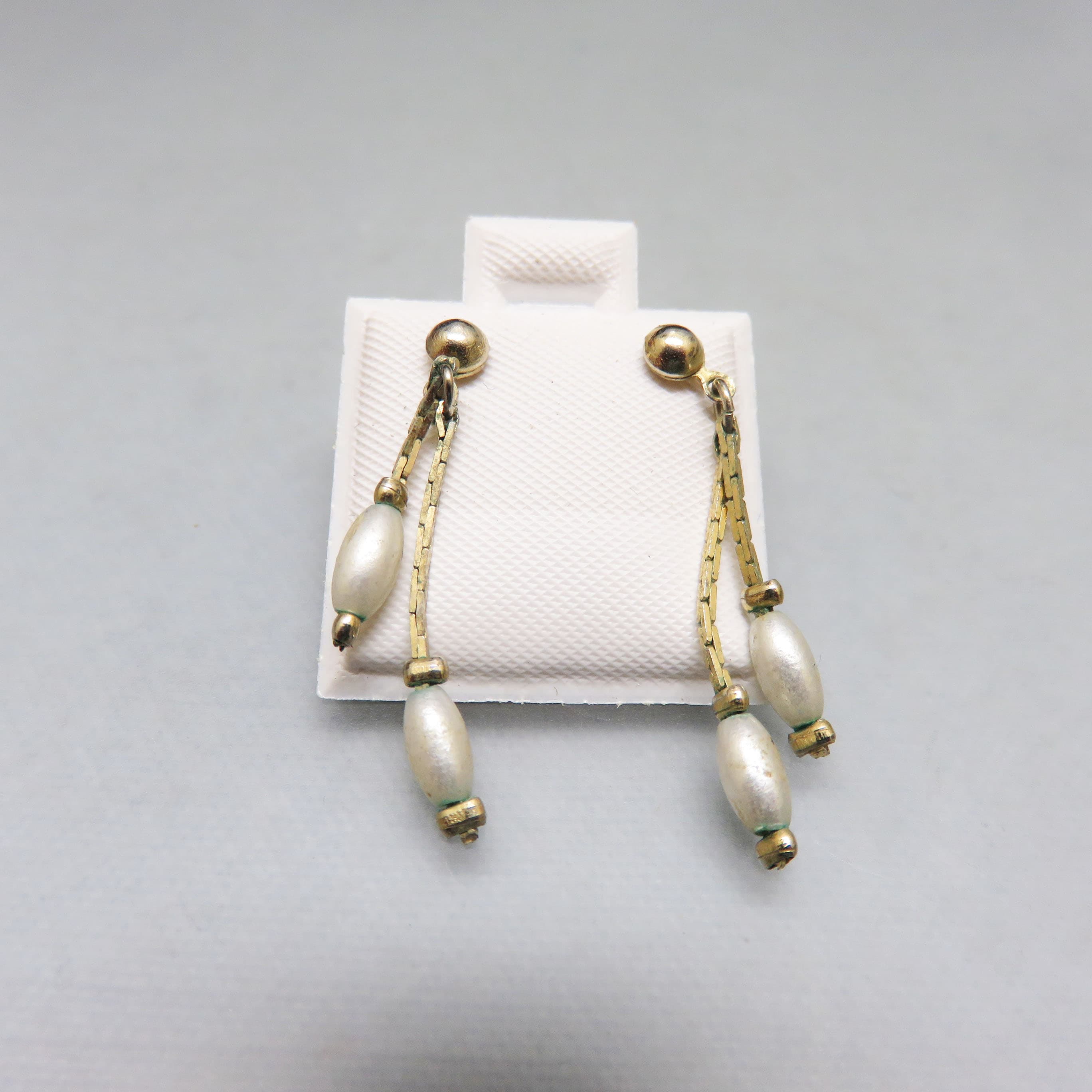 1970s Petite Faux Pearl Dangle Earrings