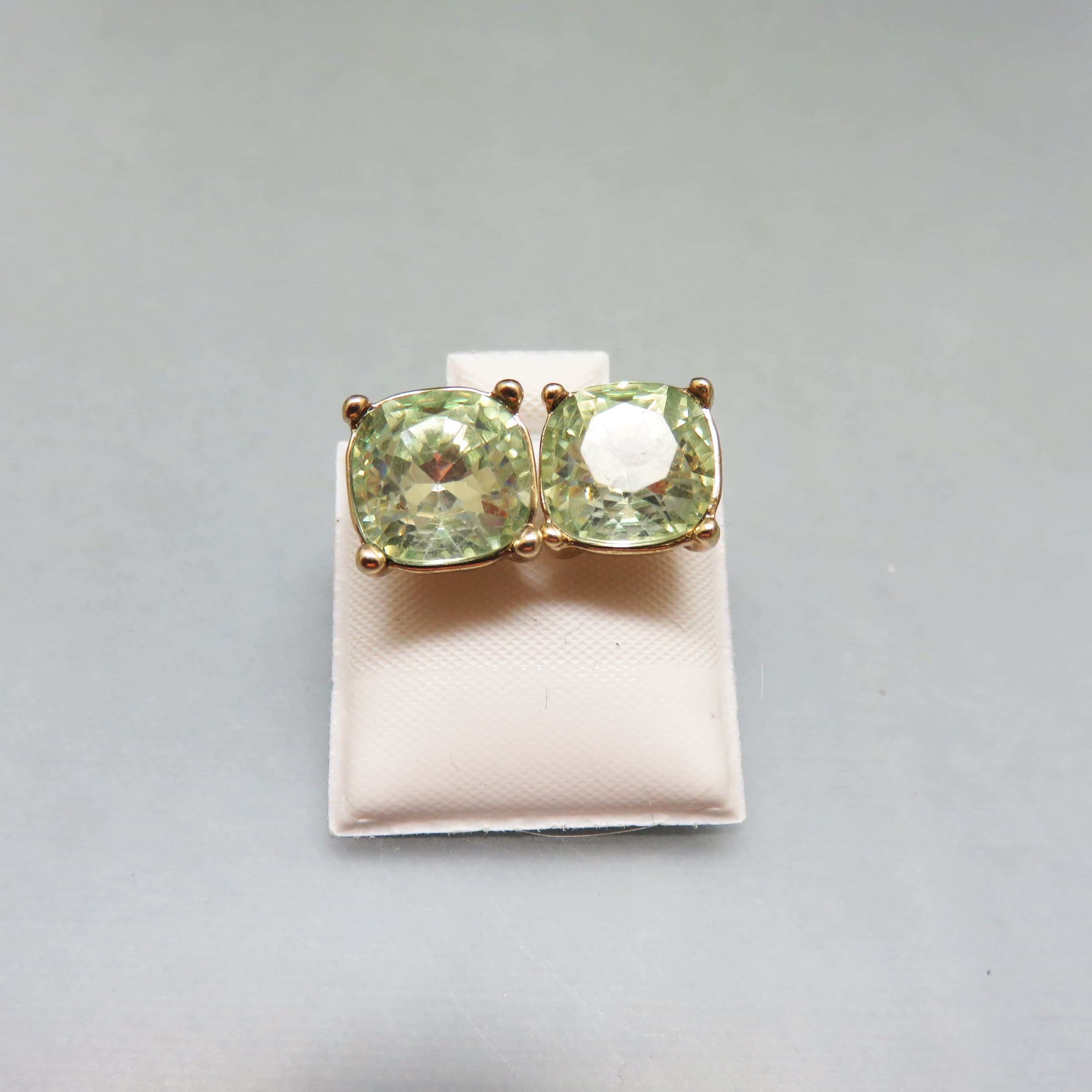 Light Peridot Green Rhinestone Stud Pierced Earrings, Unisex, Vintage