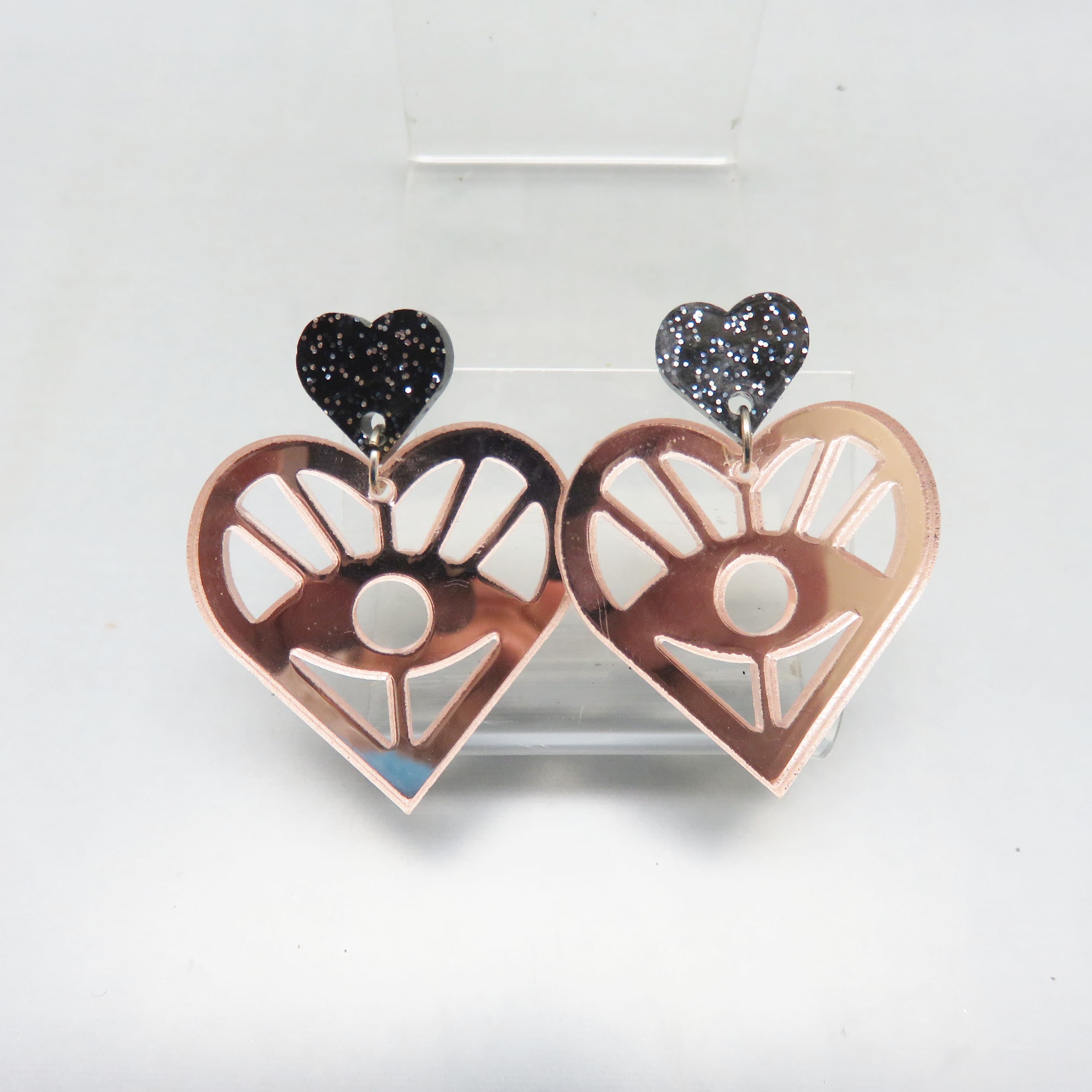 1950s Look Pale Pink and Black Heart Pierced Earrings