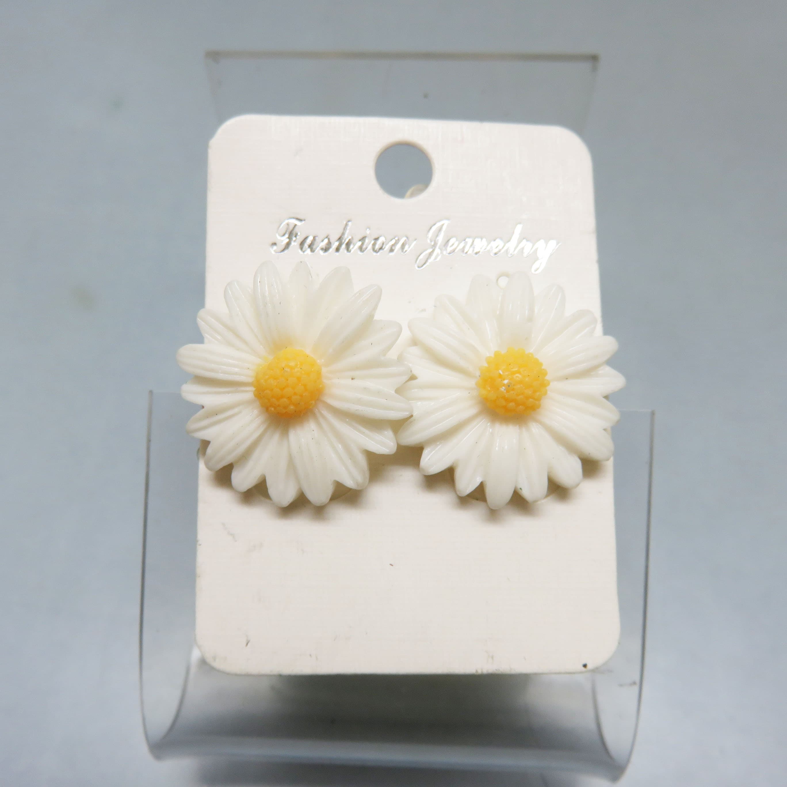 Mint on Card, 1980s Plastic Daisy Pierced Earrings