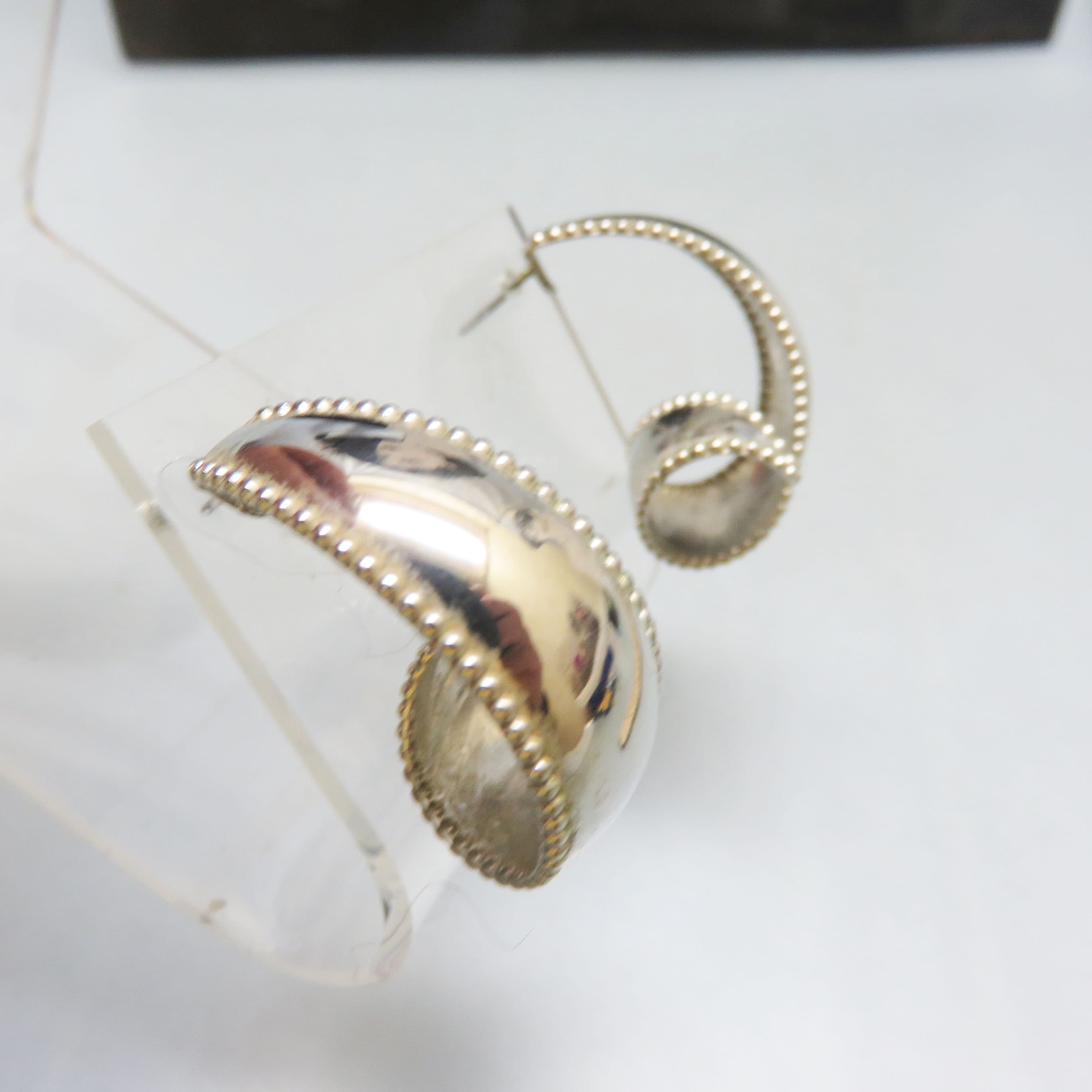Mill grain Edged Silverplated Curly Q Post Style Pierced Earrings