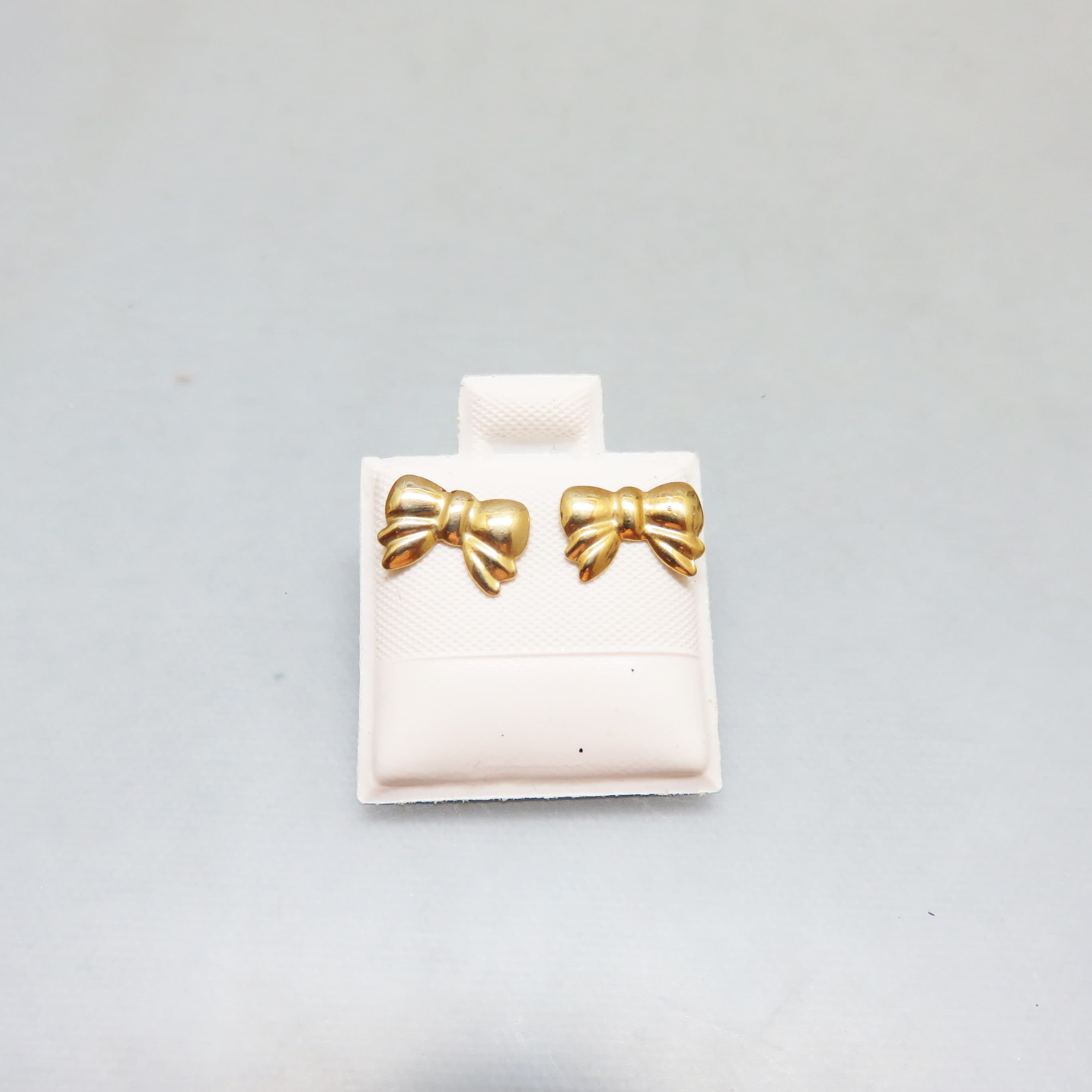 Post Style Vintage Bow Pierced Earrings, Holiday Dressing