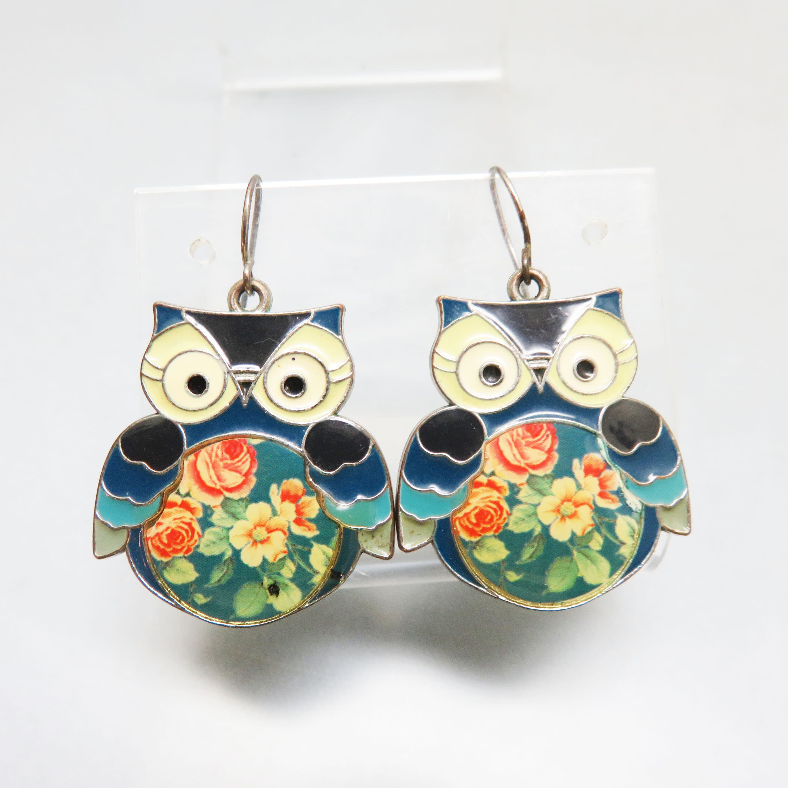 Sweet Enamel and Gingham Under Resin Chubby Owl Pierced Earrings