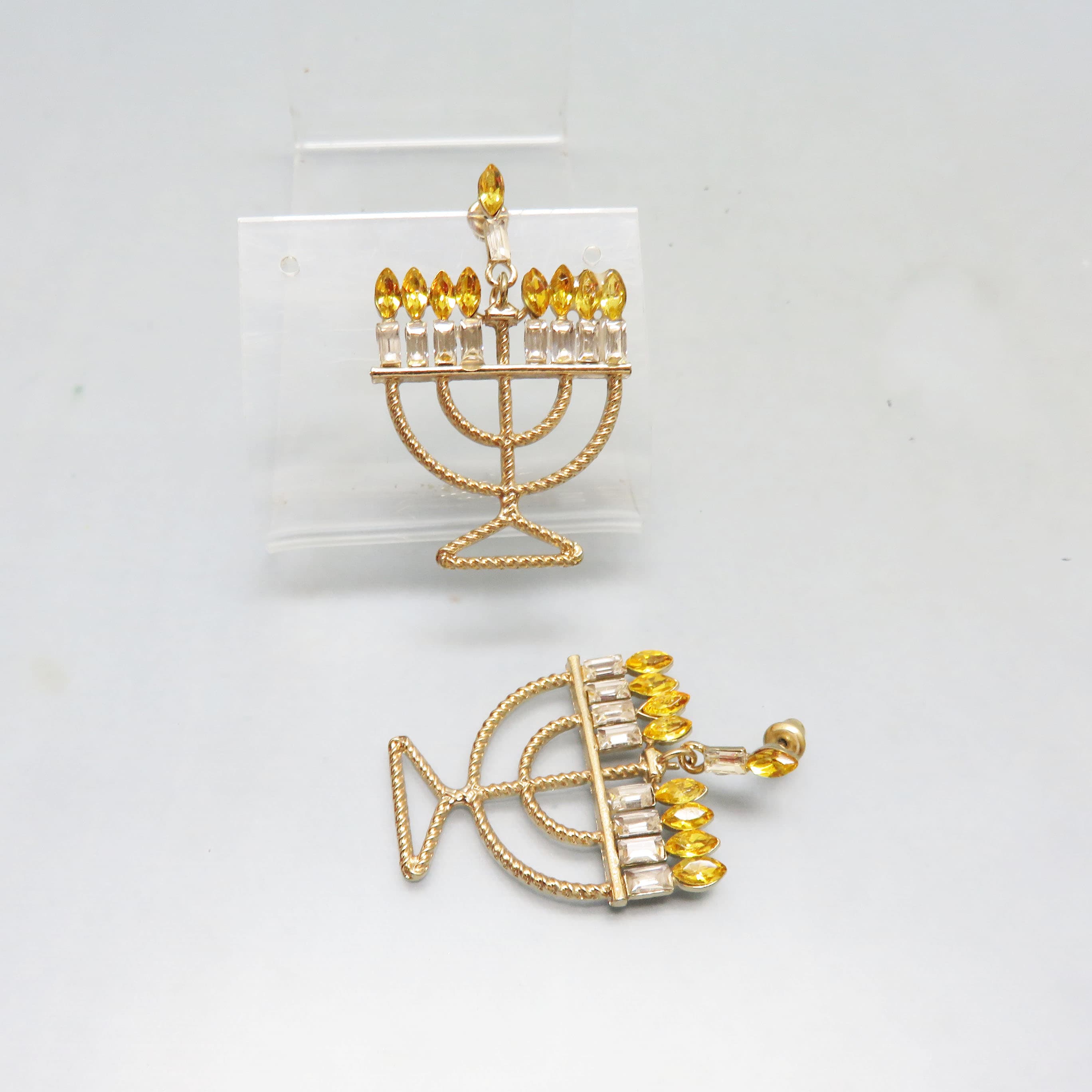 New Never Worn Rhinestone Chanukah Menorah Pierced Earrings