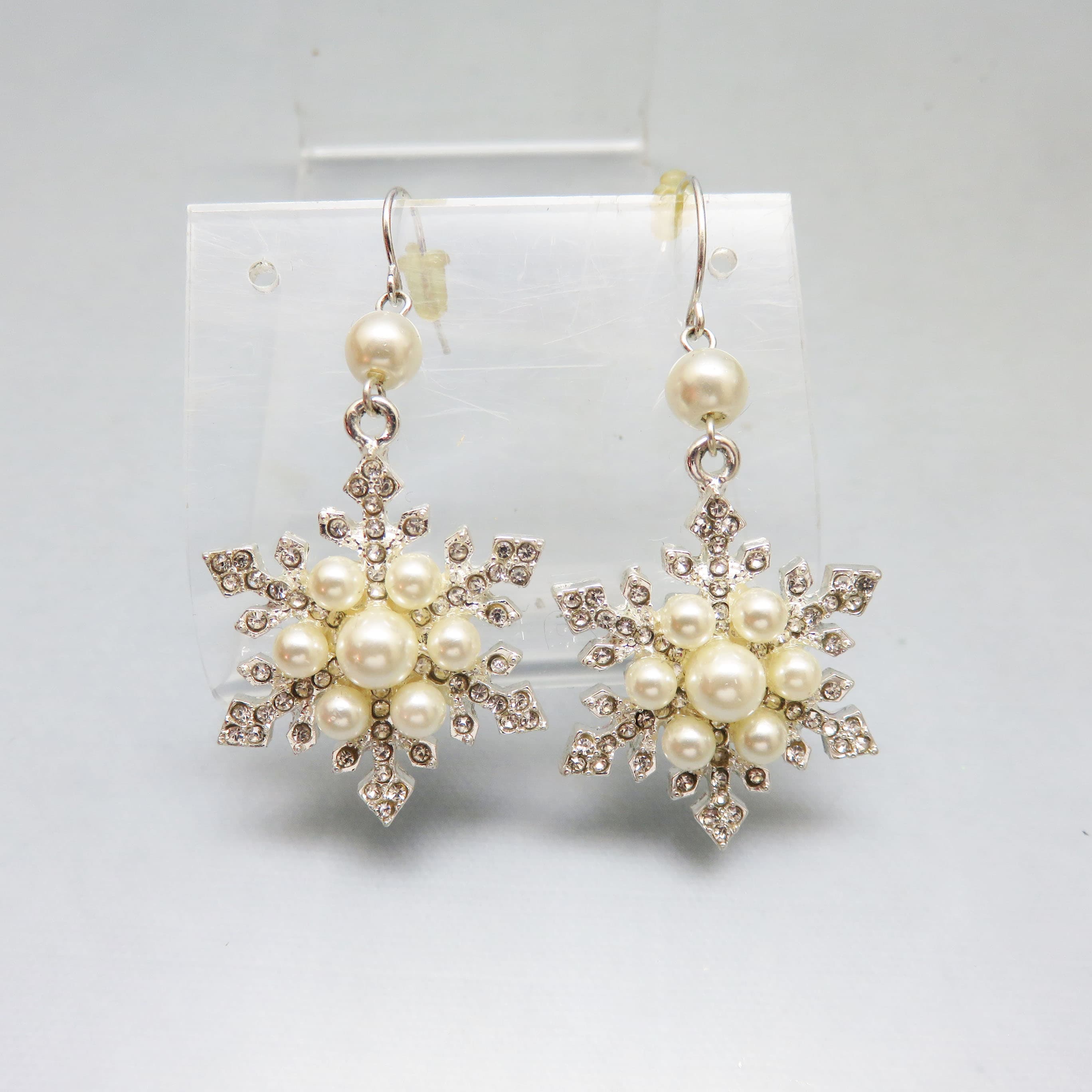 New Never Worn Faux Pearl and Rhinestone Snowflake Pierced Earrings