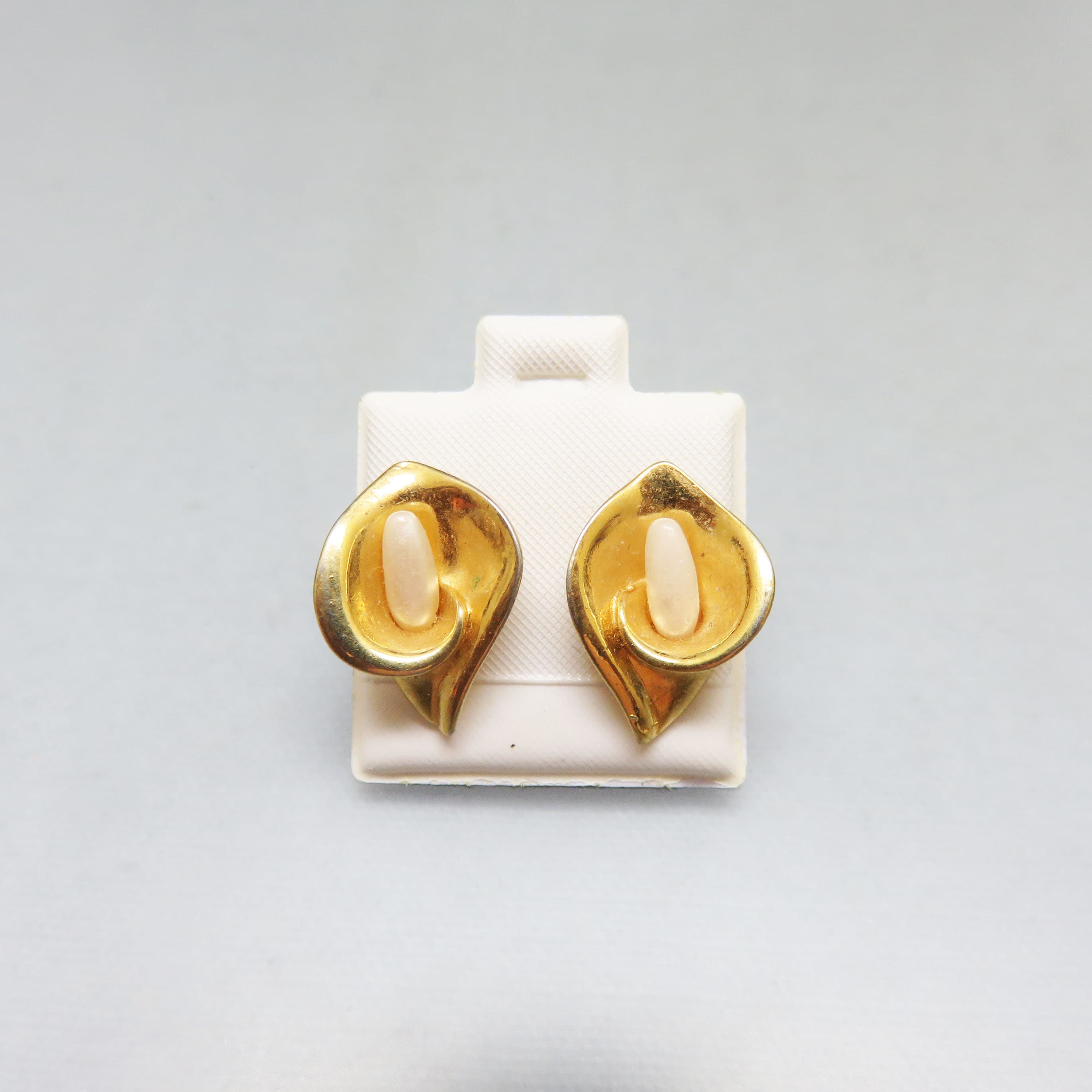 Fresh Water Pearl and Gold Plated Calla Lily Pierced Earrings