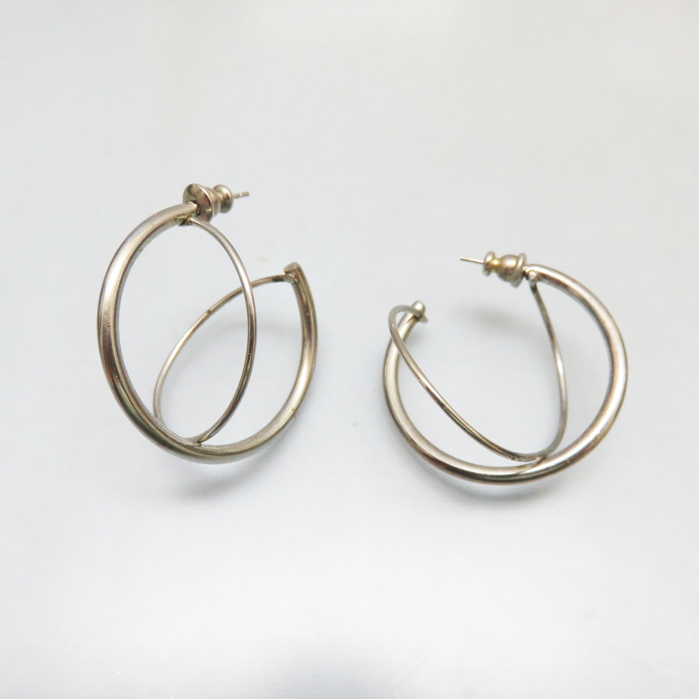 Vintage Silver-Plated Double Hoop Post Earrings | Modern Minimalist Layered Hoops | Classic Everyday Statement Earrings