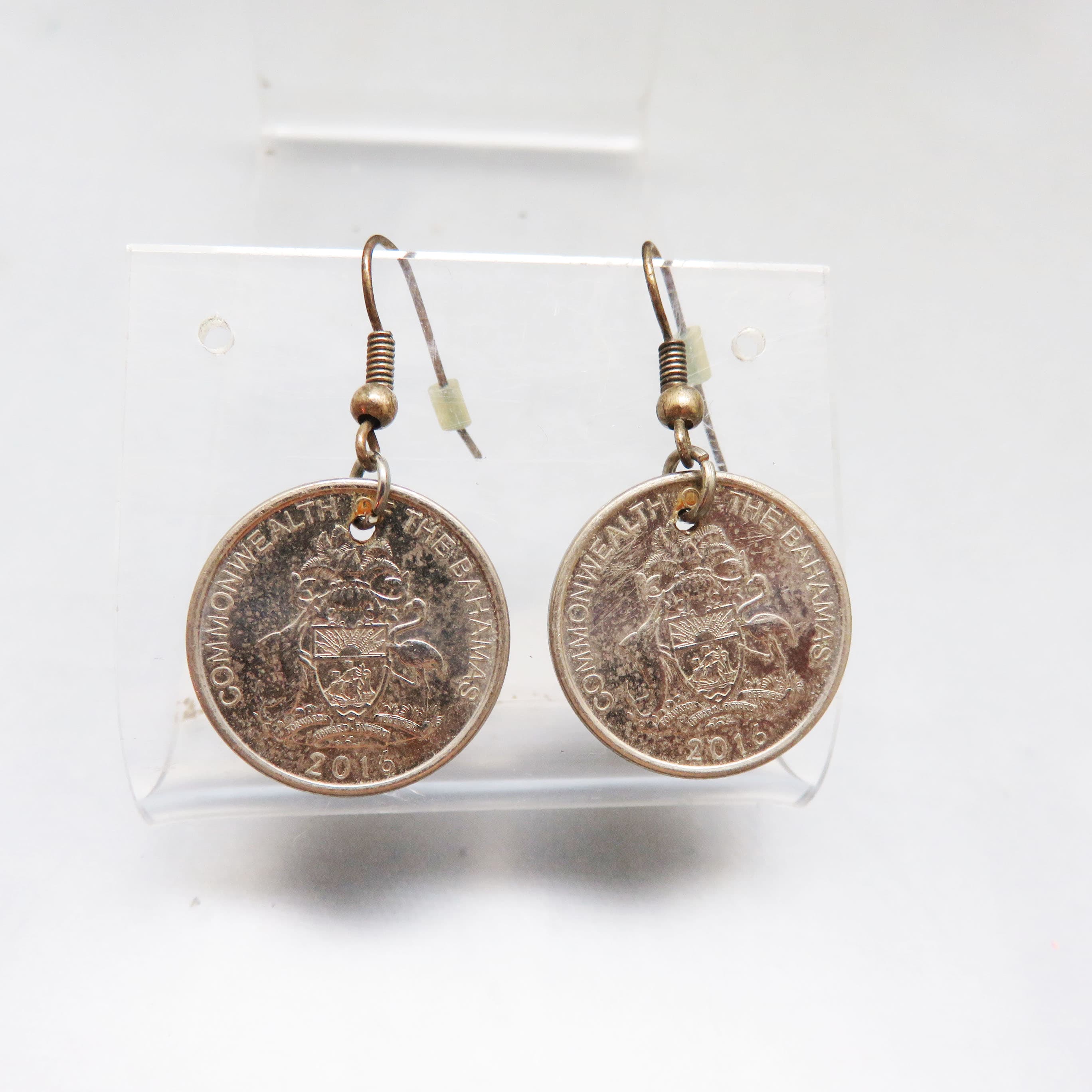 Vintage 2016 Bahamian 5 Cent Coin Earrings | Pineapple Coin Dangle Earrings | Caribbean Travel Souvenir Jewelry