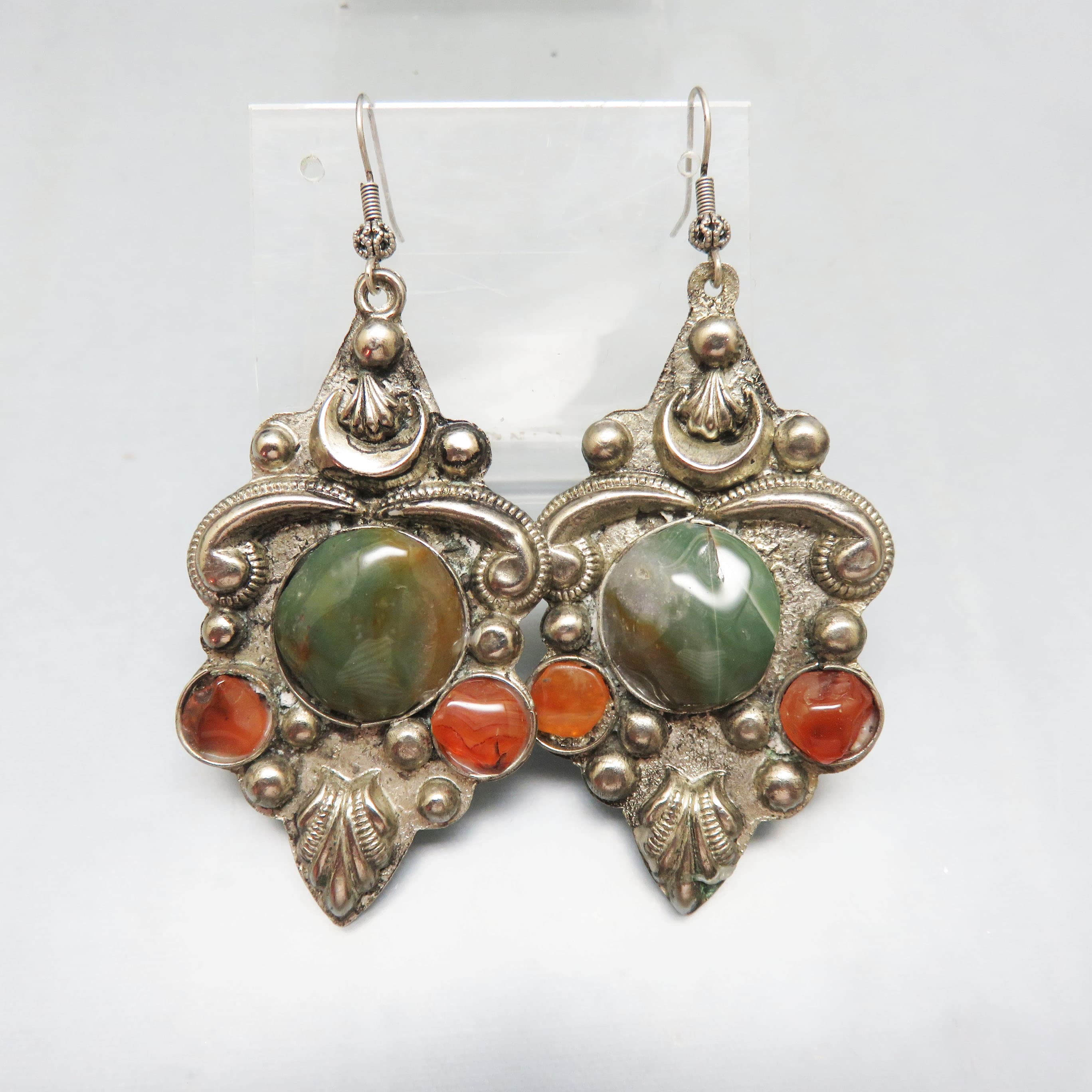 Vintage Statement Earrings with Green Agate & Carnelian Cabochons | Bohemian Silver Tone Dangle Earrings | Artisan Festival Jewelry
