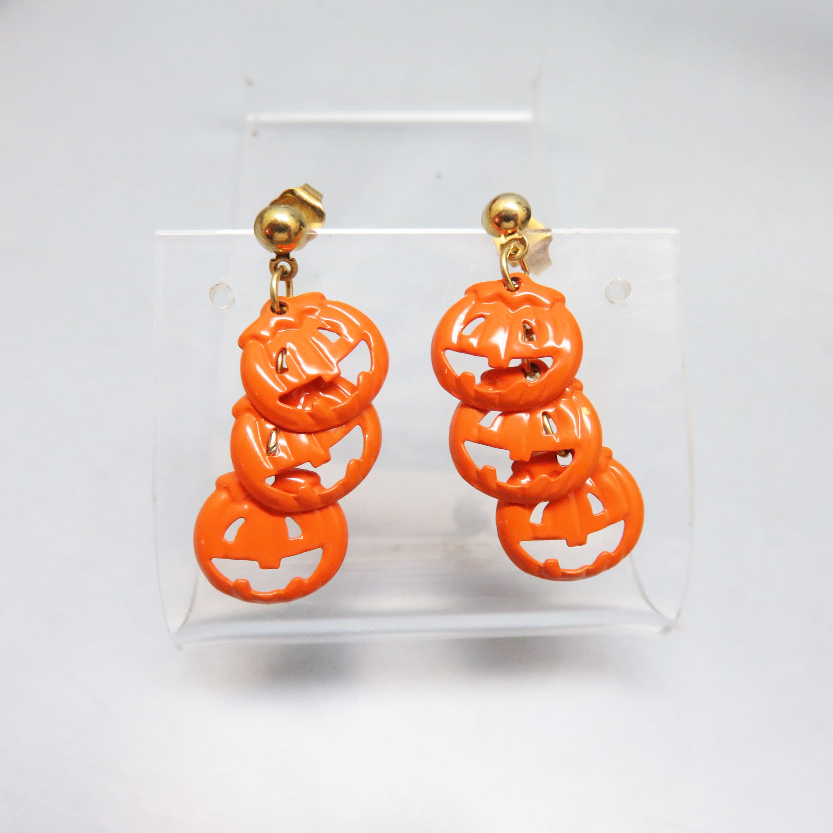 Vintage 1970s Jack-O'-Lantern Dangle Earrings | Orange Enamel Halloween Pumpkin Earrings | Retro Triple Pumpkin Post Earrings