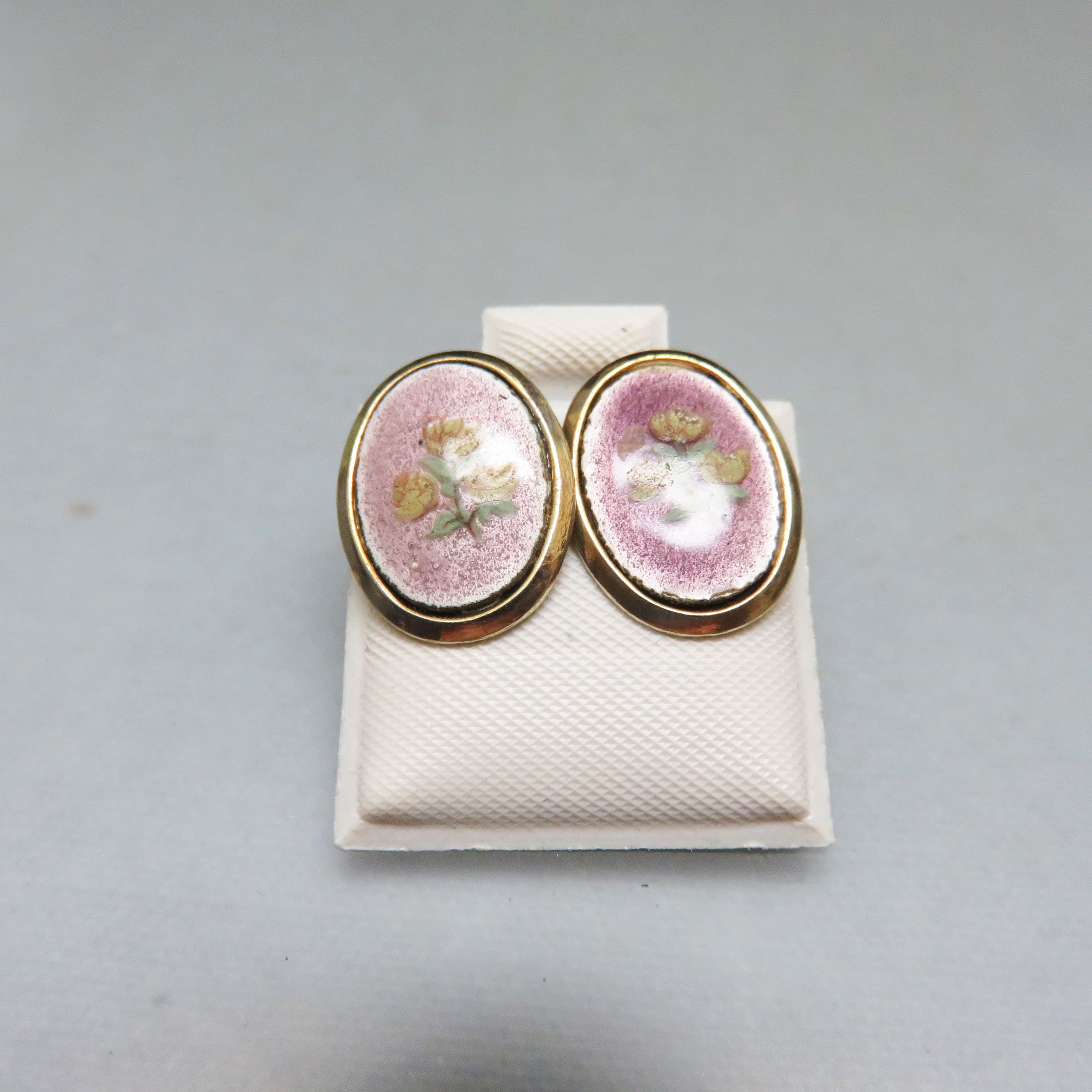 1970s Mauve Enamel and Transferware Floral Post Style Pierced Earrings