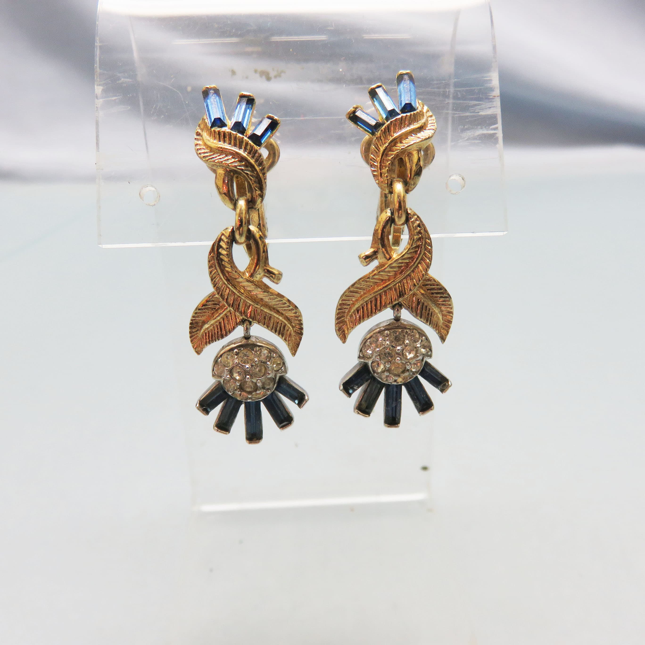 Crown Trifari Midnight Bouquet Clip-On Earrings – 1960s