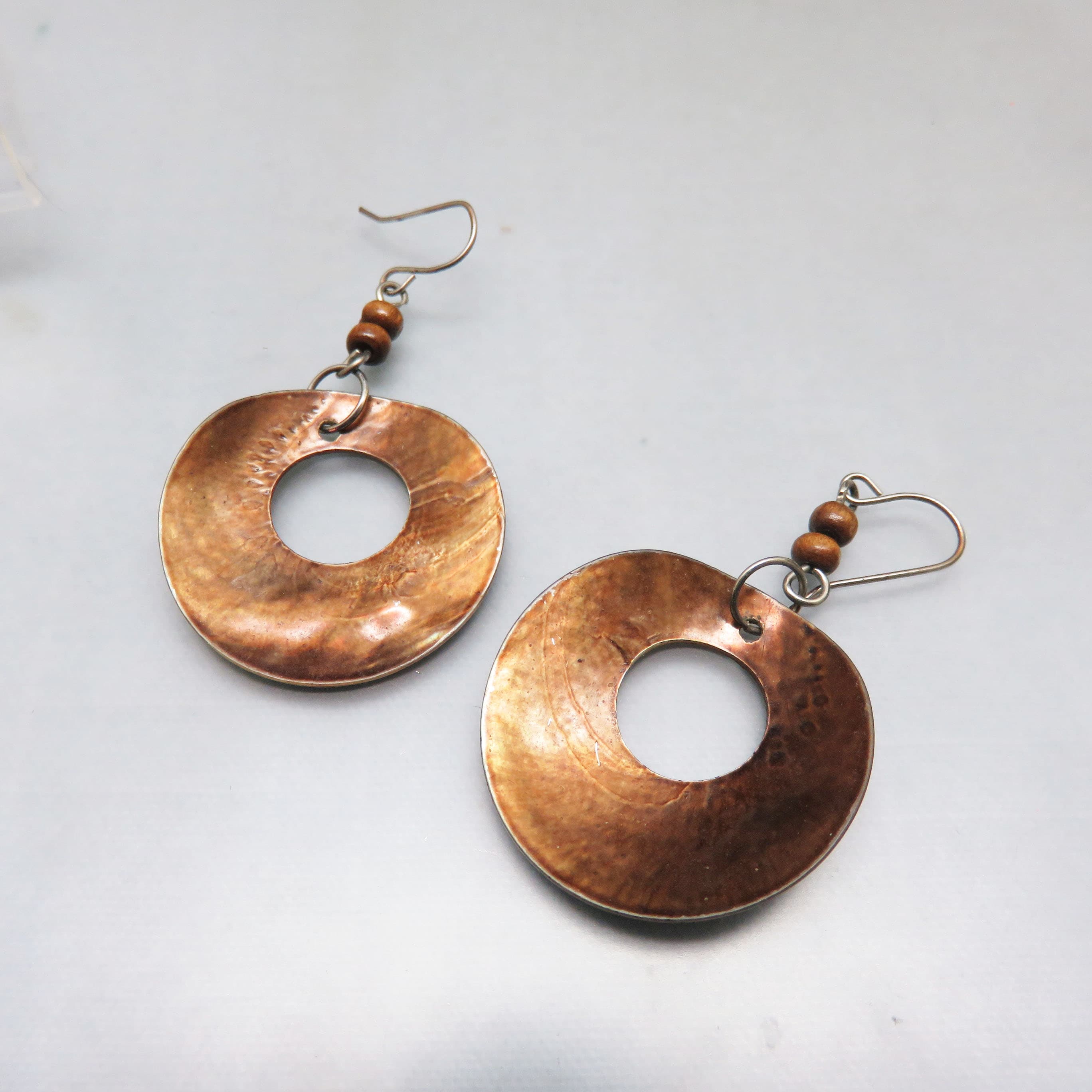 Vintage Brown Mother of Pearl Disc Earrings, Natural Shell Dangles, Coastal Jewelry, Organic Statement Earrings