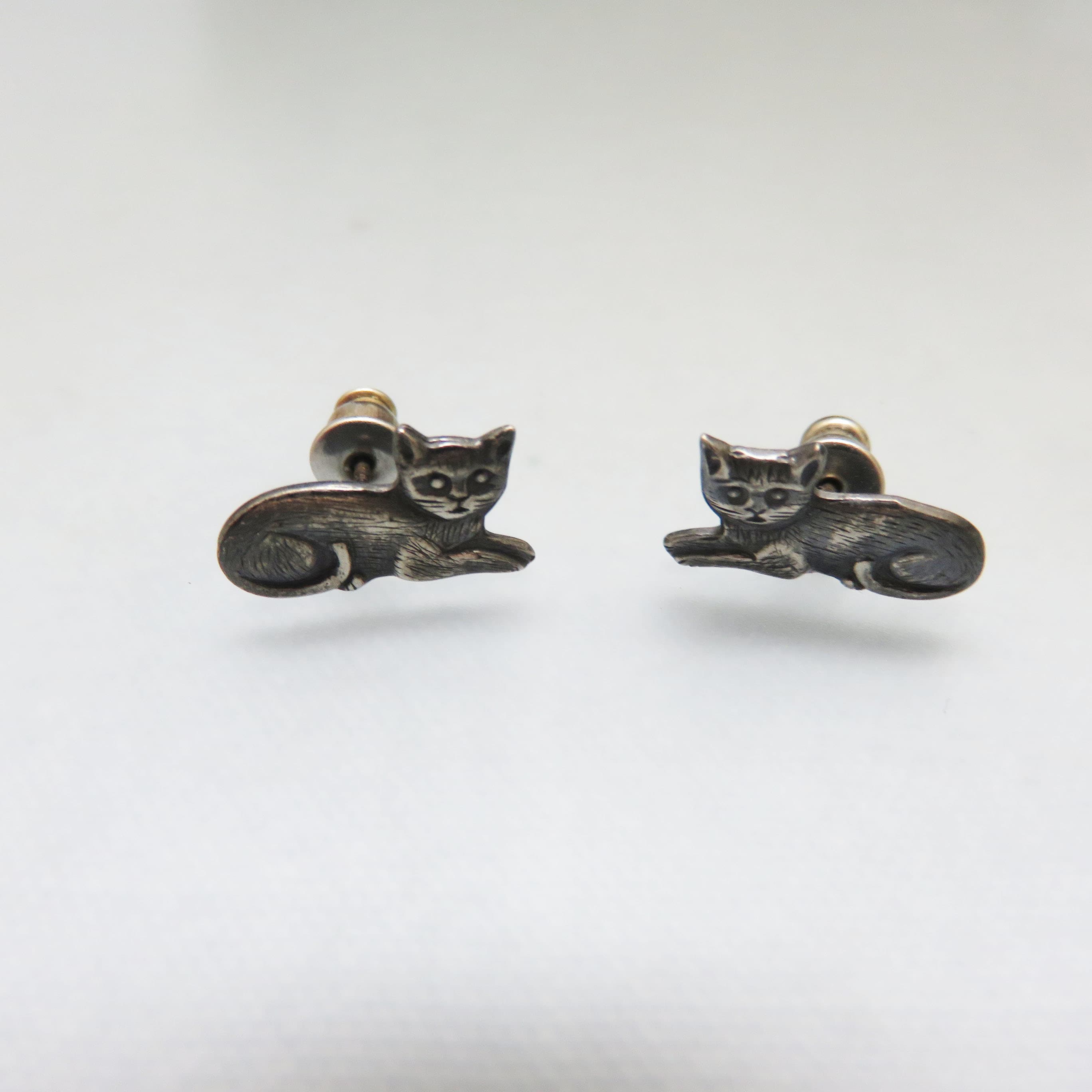 925 Sterling Silver Reclining Cat Stud Earrings with Dark Patina
