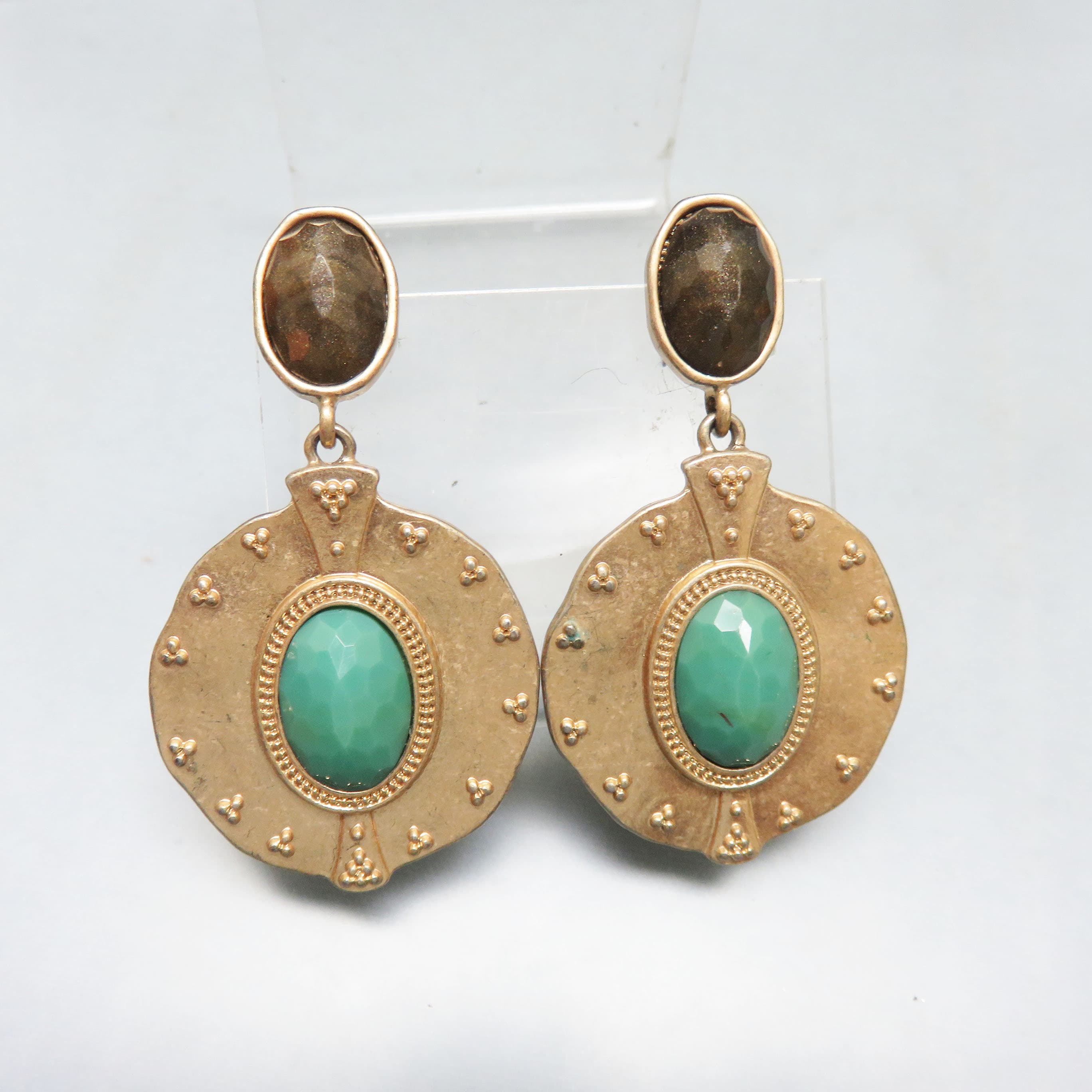 Avocado Green Statement Earrings – Matte Goldtone Medallion Dangles – Faceted Acrylic Stones