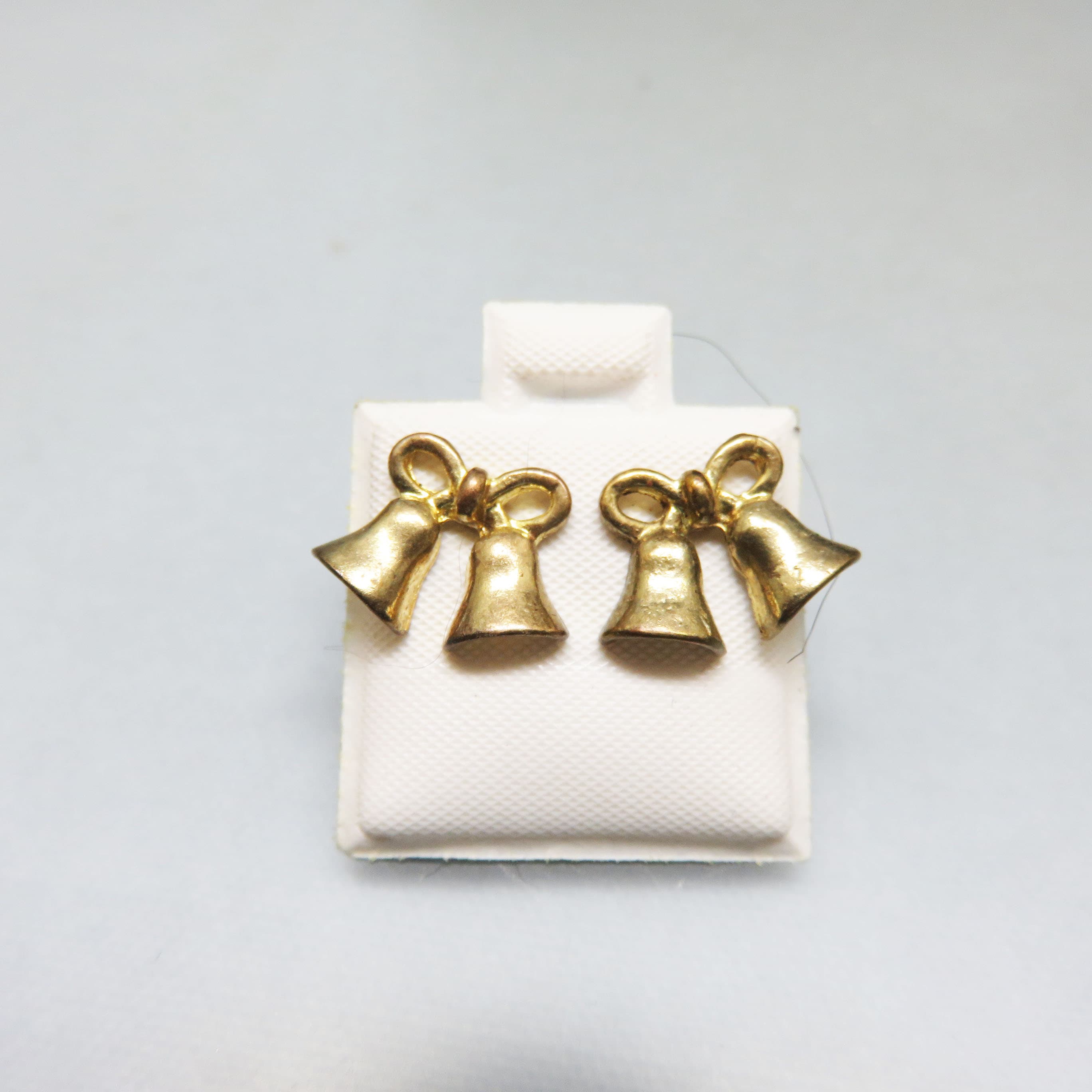 Vintage 1960s Goldtone Christmas Bell Earrings – Petite Double Bell Bow Post Earrings