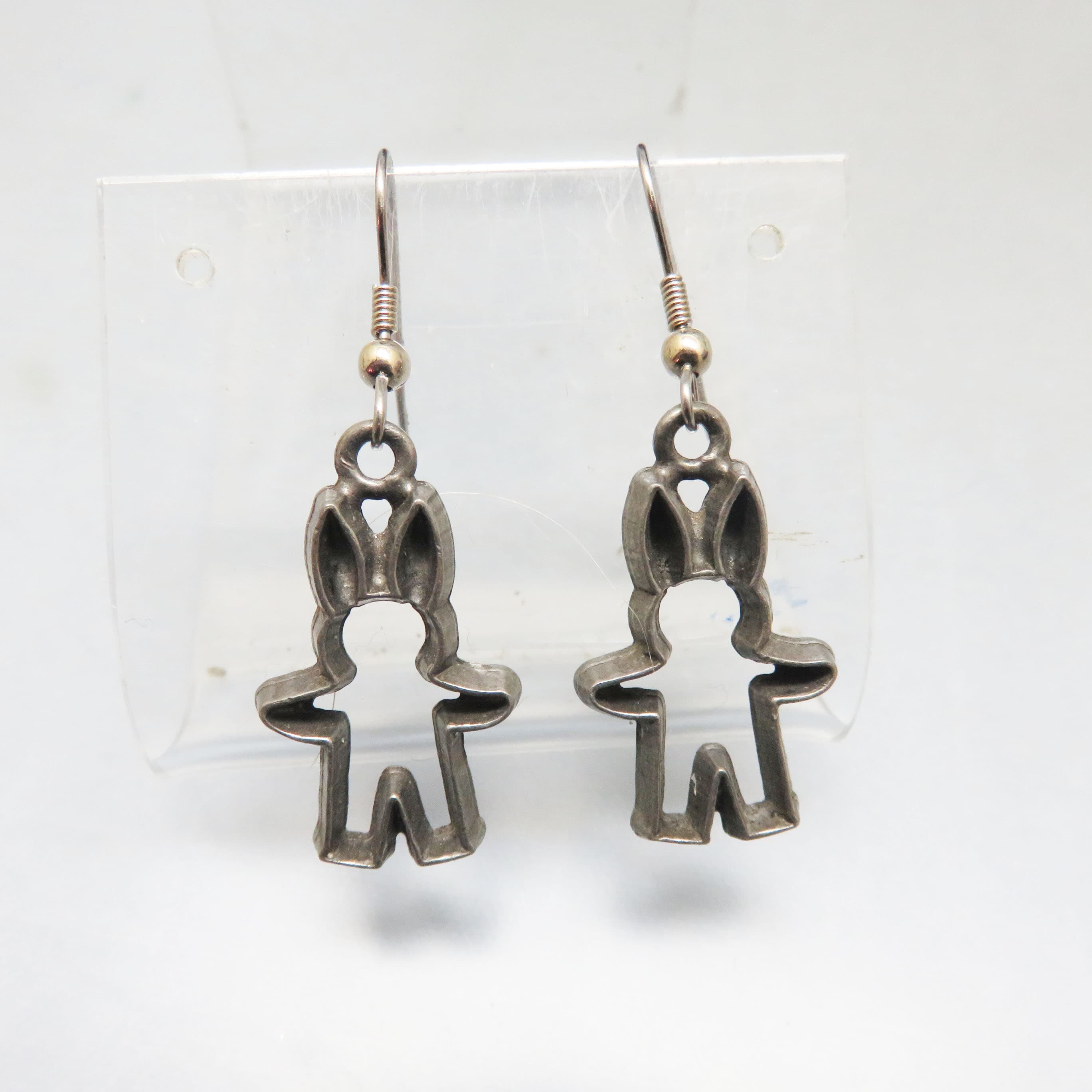 1995 Ann Clark Rabbit Cookie Cutter Earrings – Vermont Pewter-Tone Dangles