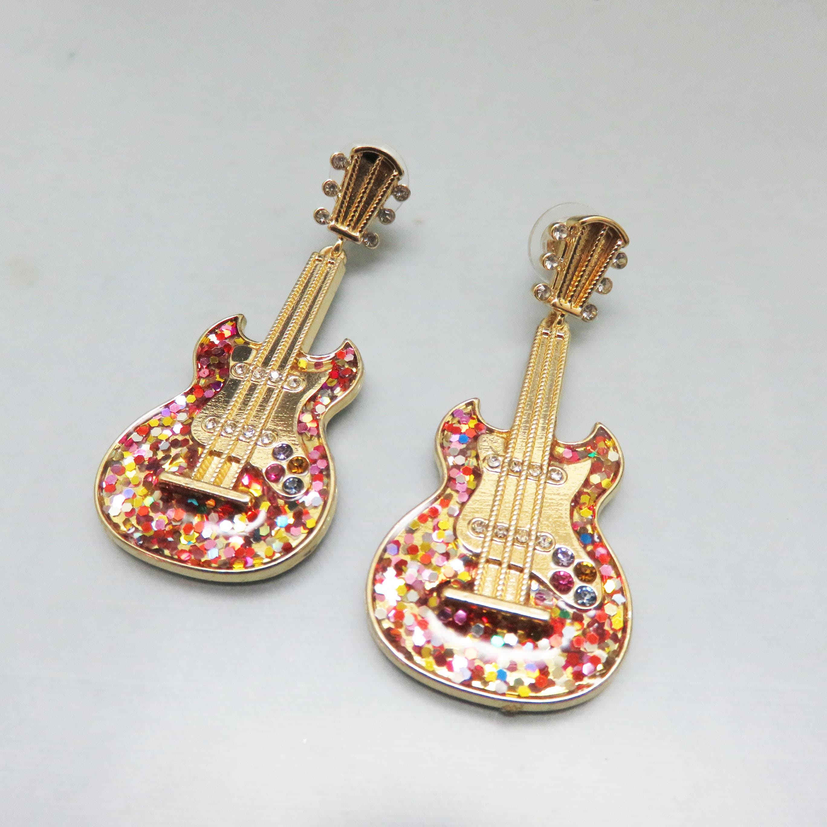 Glitter Electric Guitar Earrings – Goldtone Rhinestone Music Dangles – Rock and Roll Post Earrings