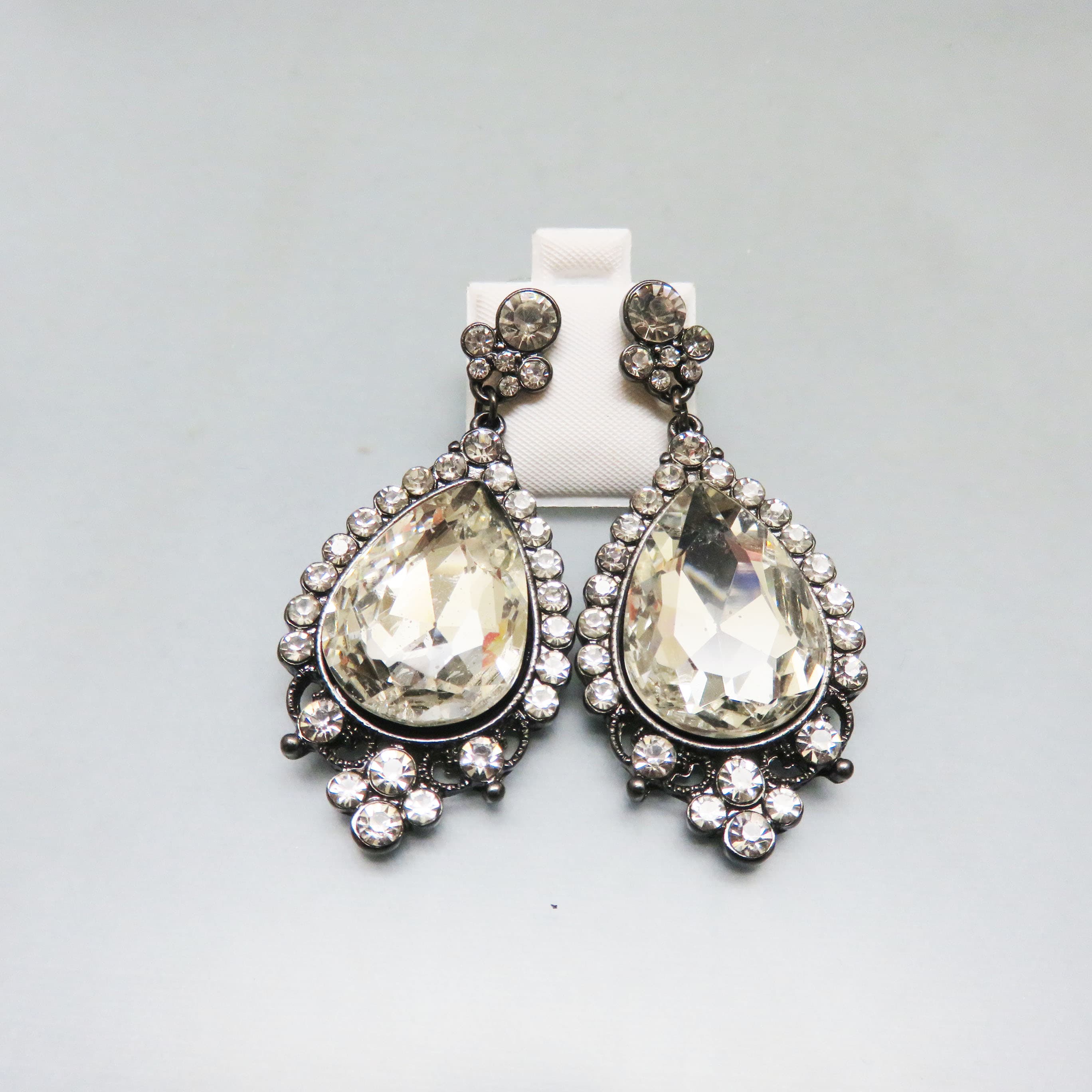 Clear Rhinestone Teardrop Earrings – Dark Silvertone Chandelier Posts – Bridal Evening Statement Jewelry