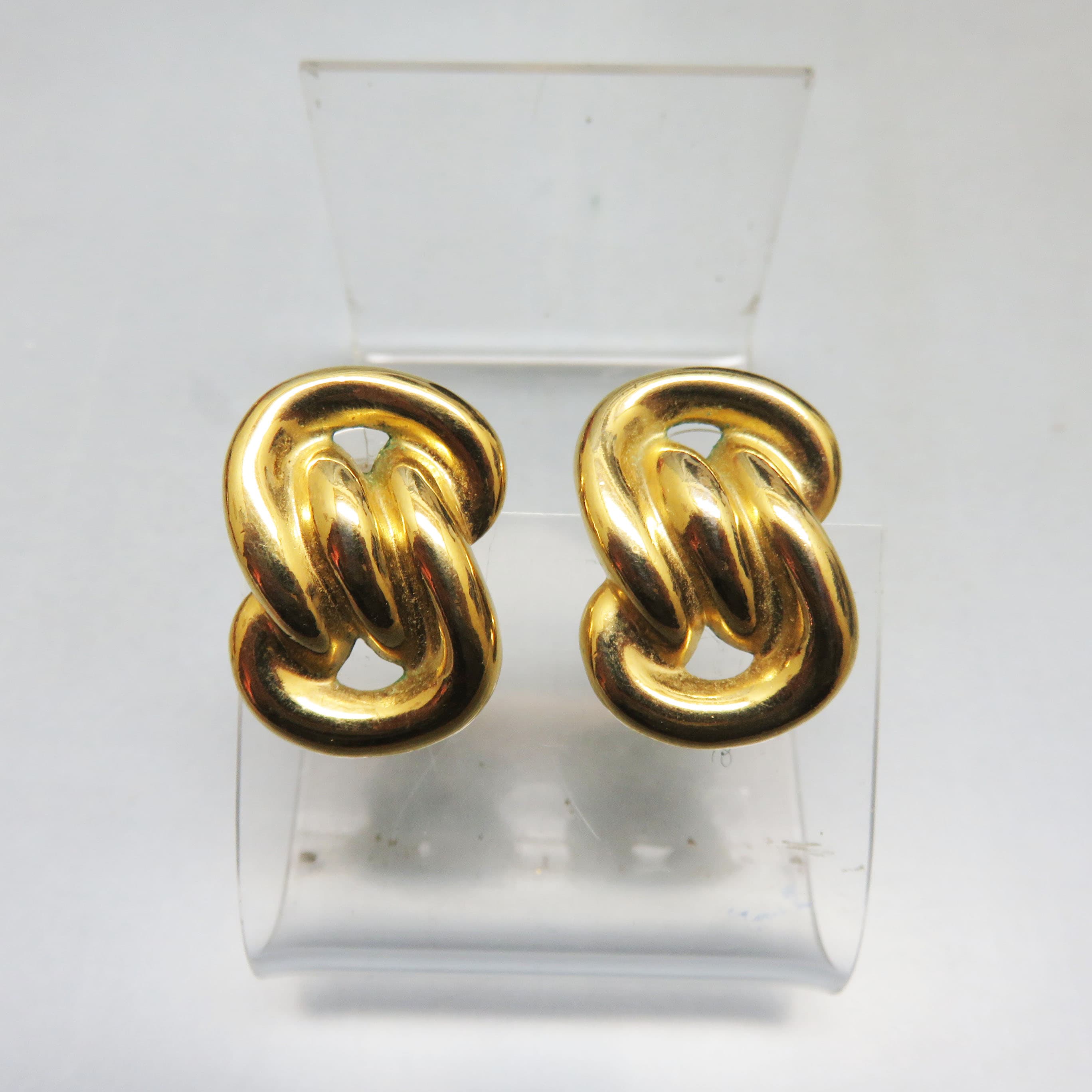 Vintage Gold Plated Knot Earrings – Chunky Interlocking Loop Post Earrings – Bold Sculptural Statement Jewelry