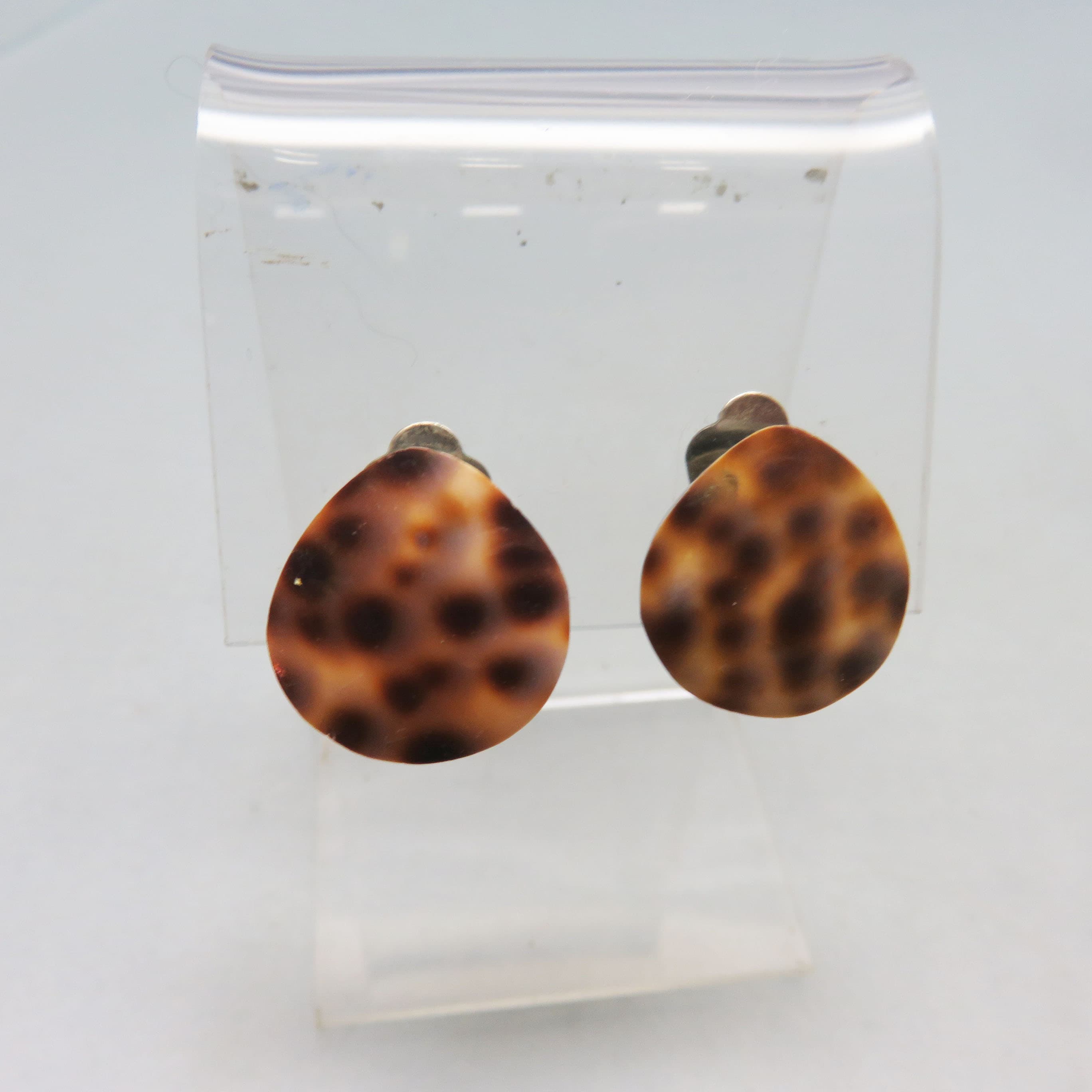 Vintage Cowrie Shell Clip-On Earrings – Natural Spotted Teardrops