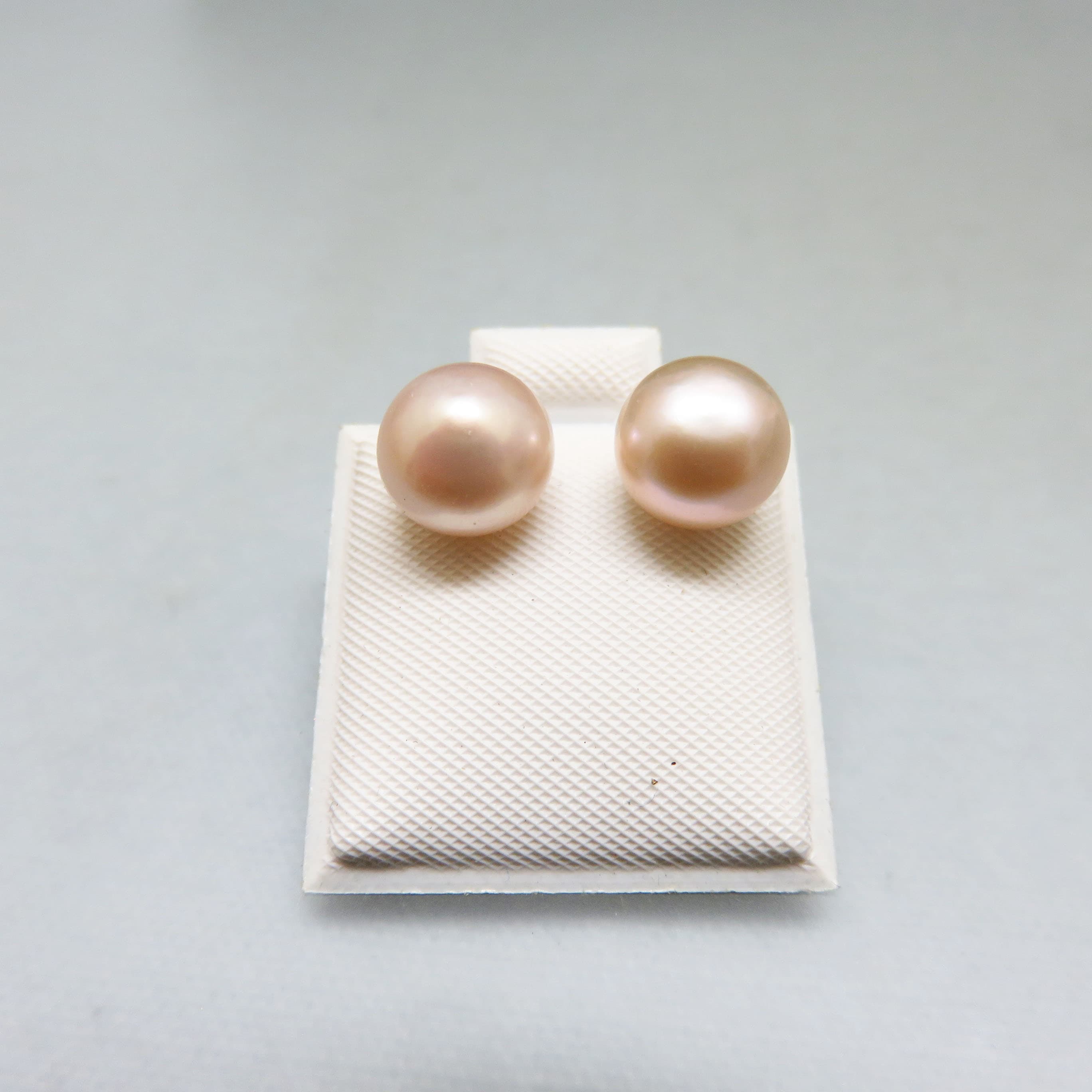 Real Blush Pink Pearl Stud Earrings – Petite Natural Button Pearl Posts