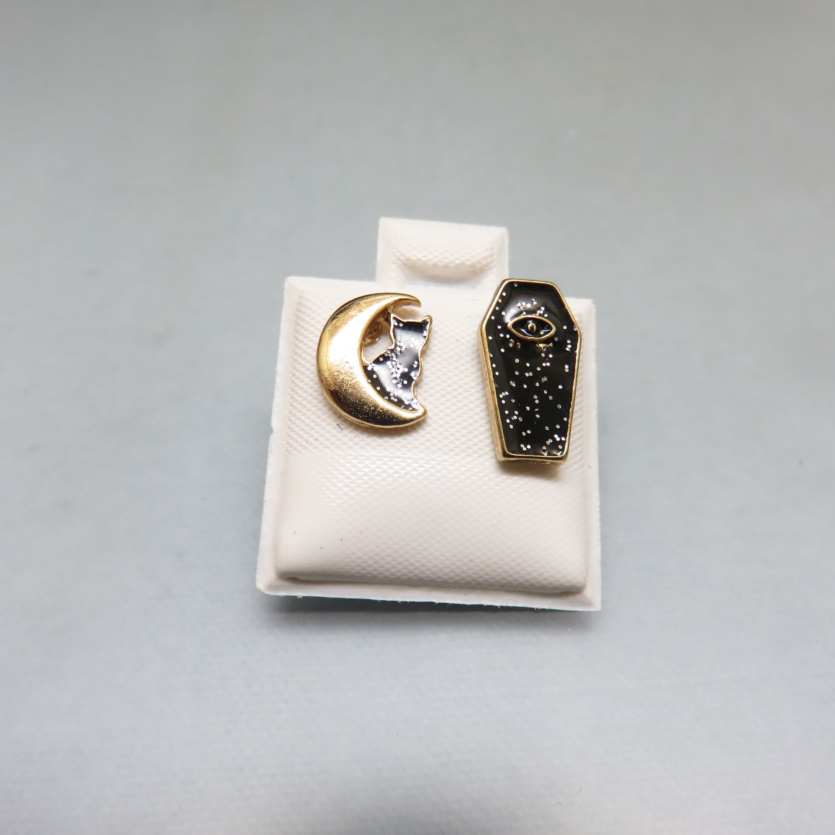 Mismatched Halloween Stud Earrings – Black Cat Moon and Glitter Coffin Eye Posts