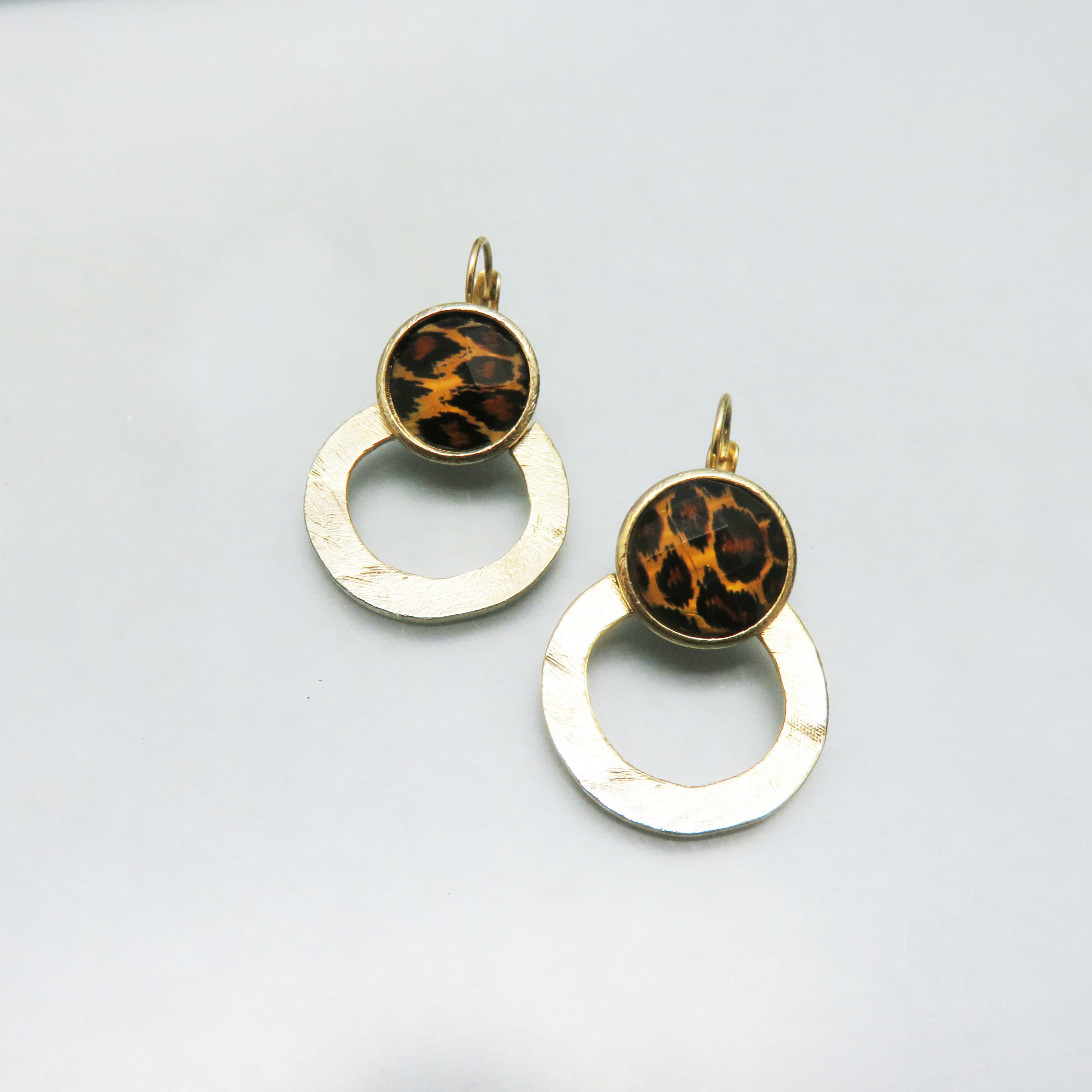 Vintage Leopard Print Door Knocker Earrings – Goldtone Lever Back Hoop Statement Earrings
