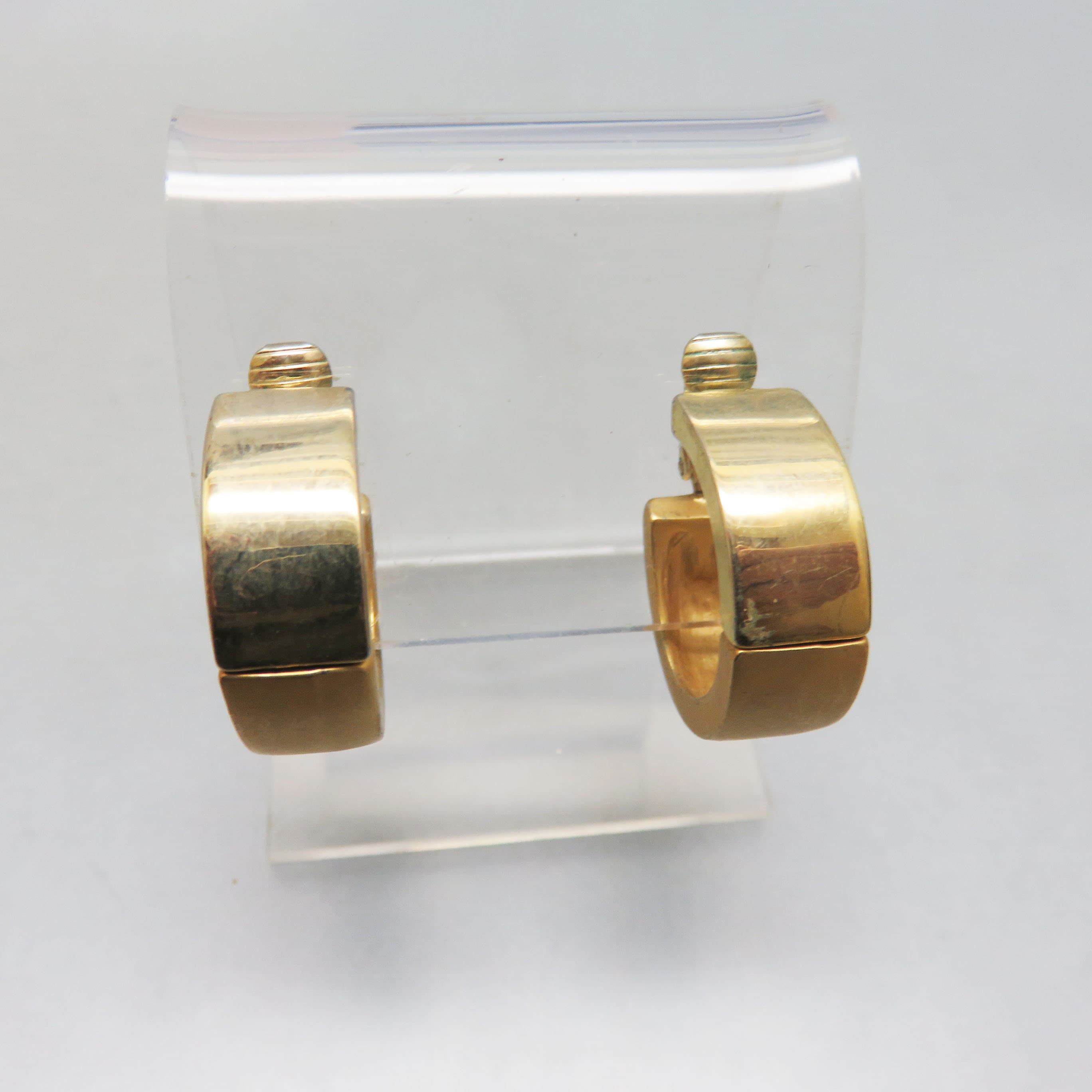 Goldtone Clip On Hoop Earrings – Polished and Matte Finish – Classic Vintage Style