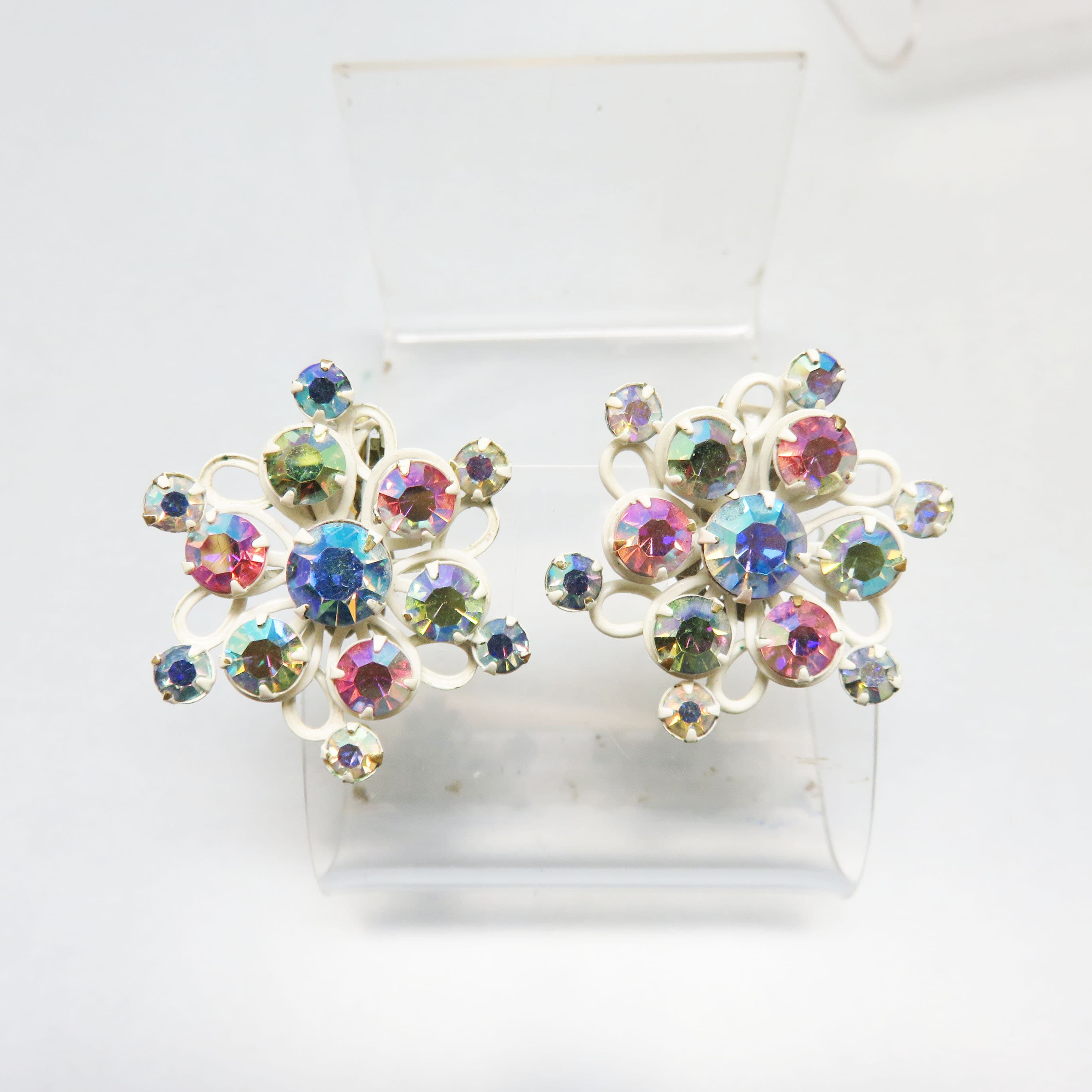 Vintage Pastel AB Rhinestone Clip On Earrings – White Floral Metal Statement Clips