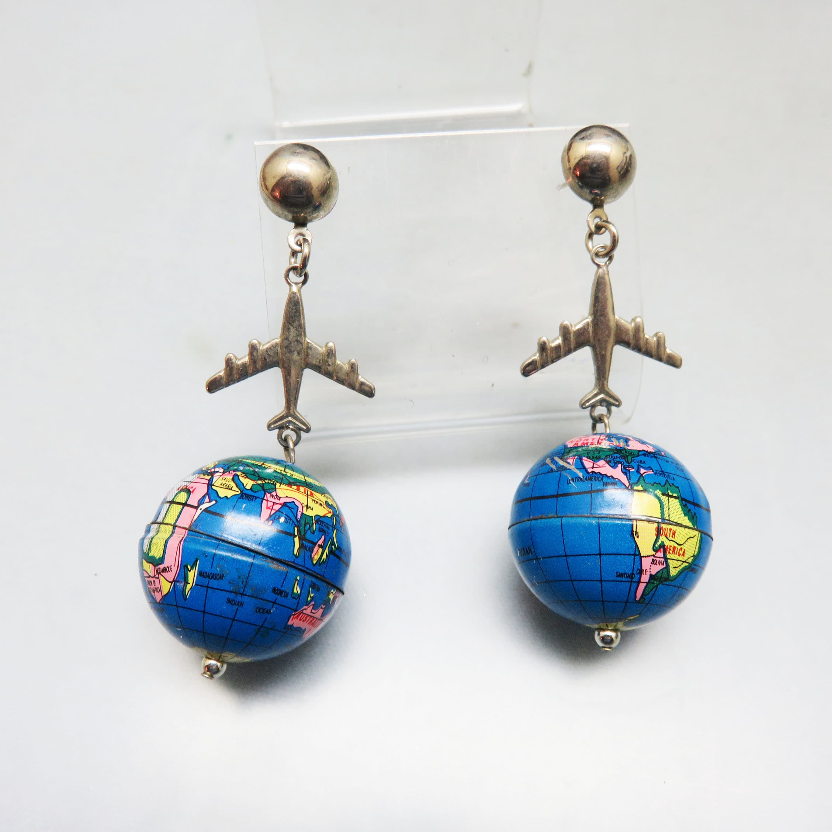 Vintage Airplane Globe Earrings – World Map Dangle Earrings – Travel Novelty Statement Pierced Earrings
