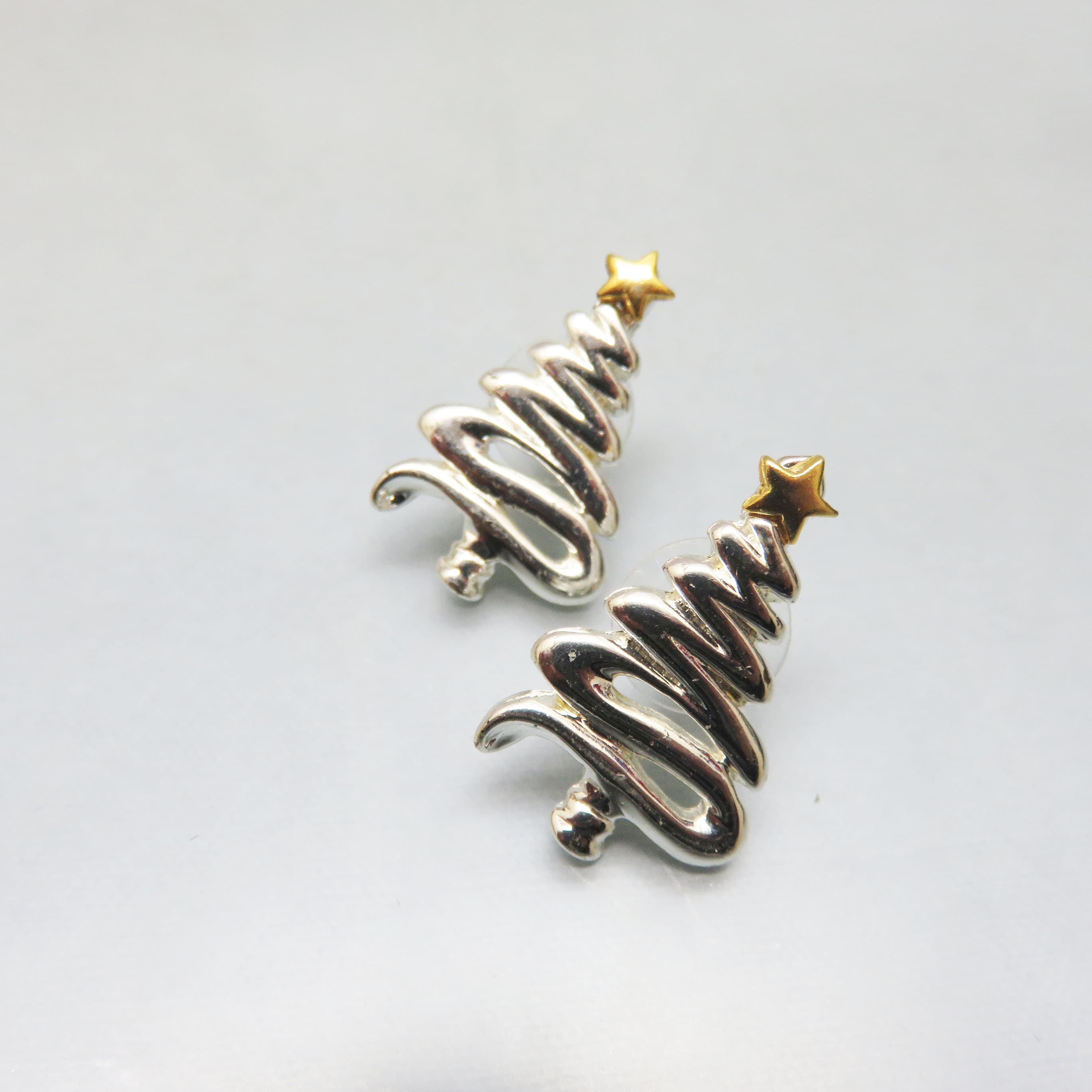 Vintage Two-Tone Ribbon Christmas Tree Post Earrings