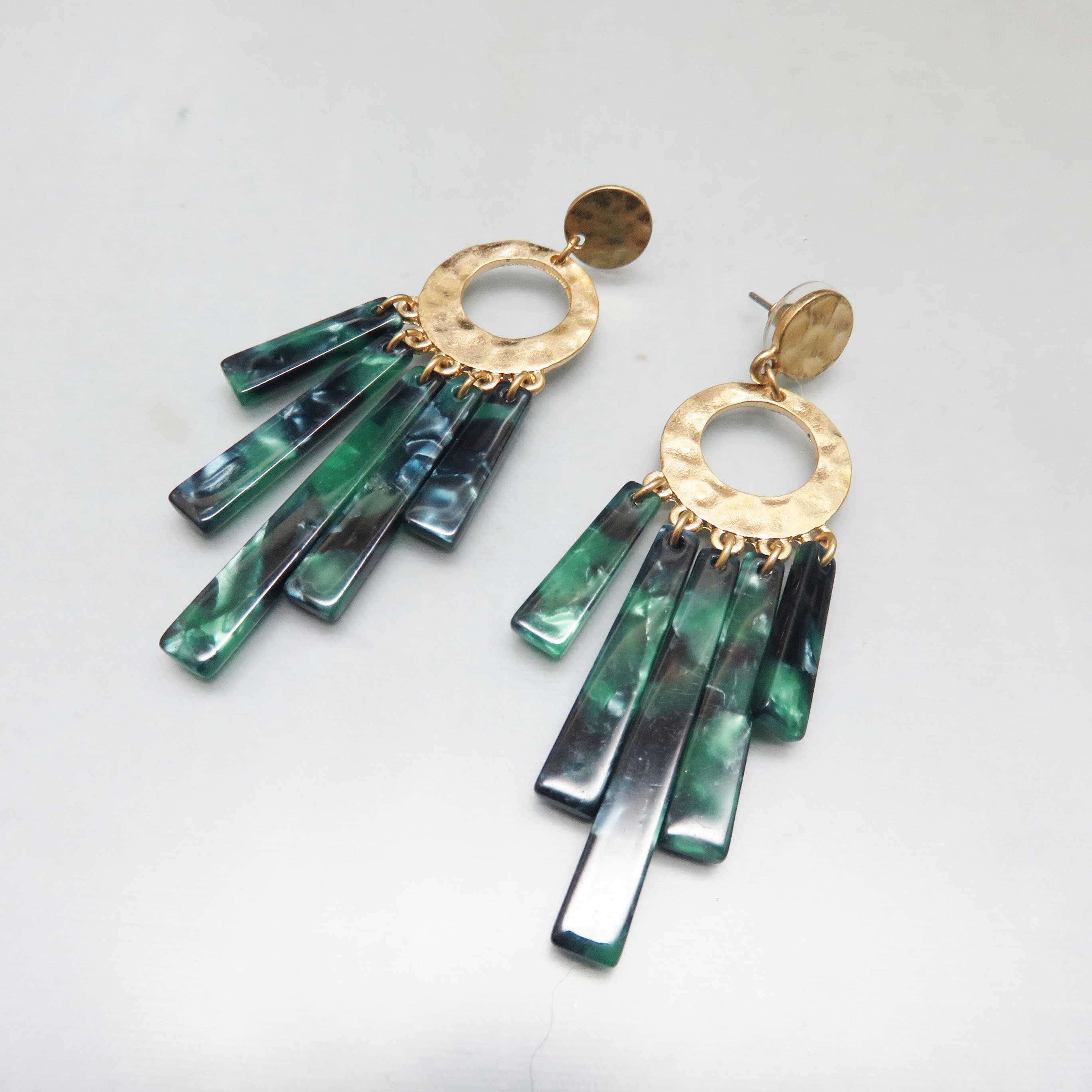 Green Marbled Acrylic Fringe Earrings Hammered Goldtone Statement Dangles