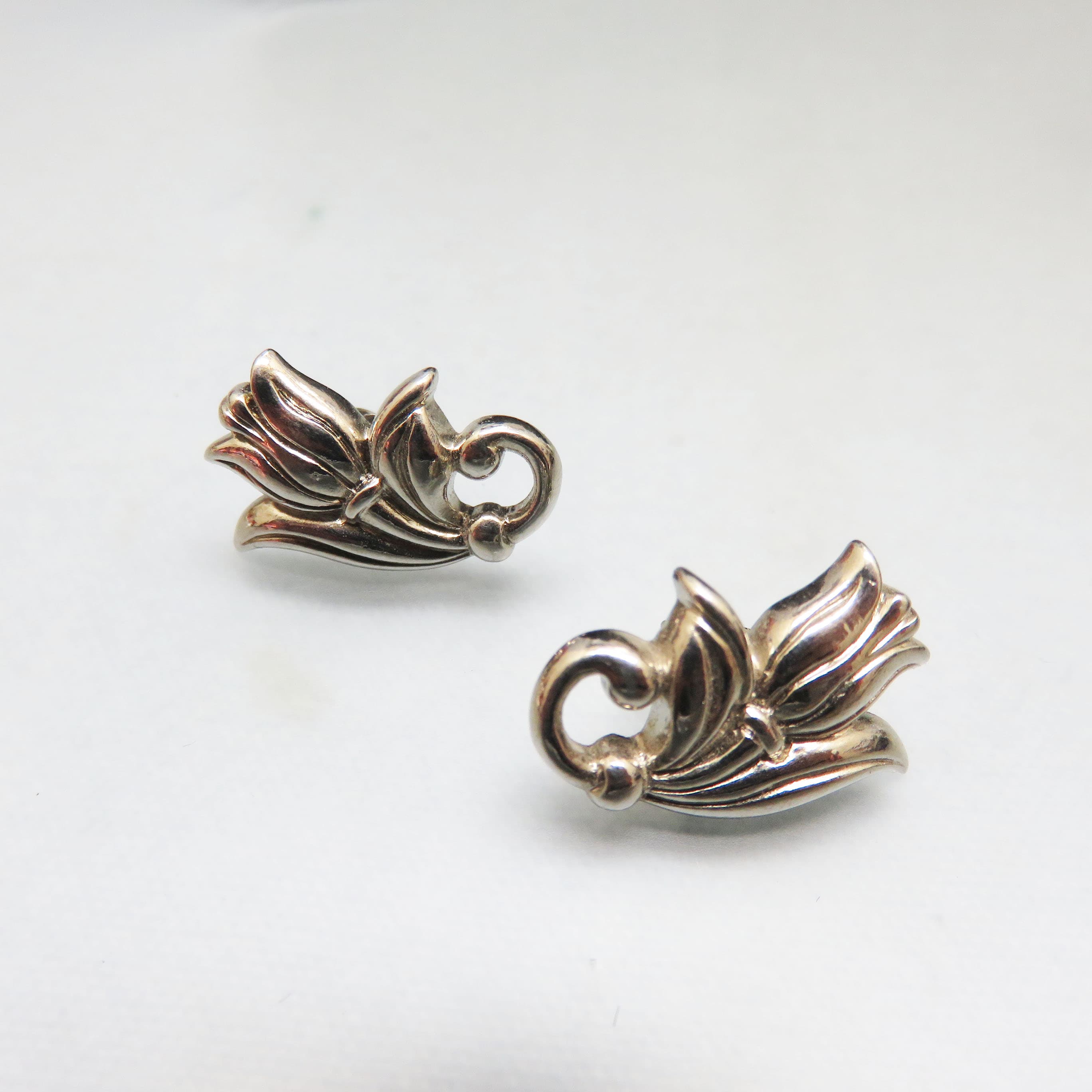 Vintage Avon Silverplated Tulip Earrings Sculptural Floral Post Earrings